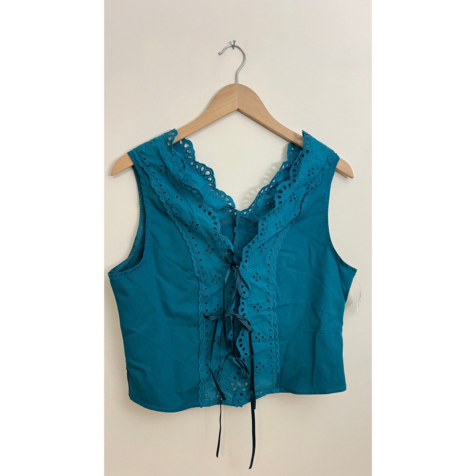Teal Tie Front Tank Top with Eyelet Details Size Large