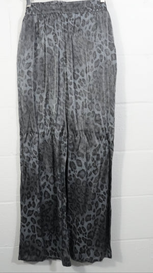 New Roni Wide Leg Pants Women Extra Large Gray Leopard Print Metallic Elastic