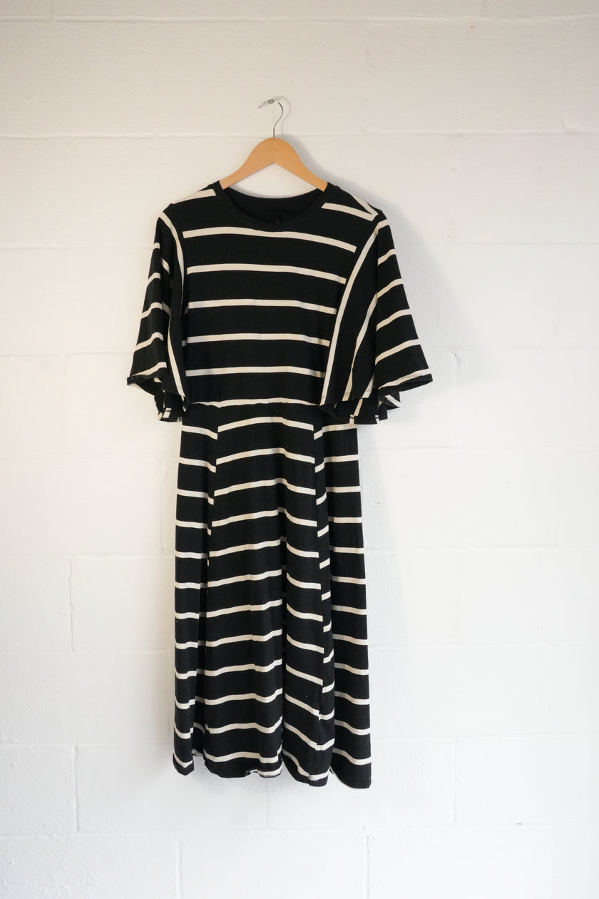 Who What Wear Striped Midi Dress Women Medium Black White Flutter Sleeve