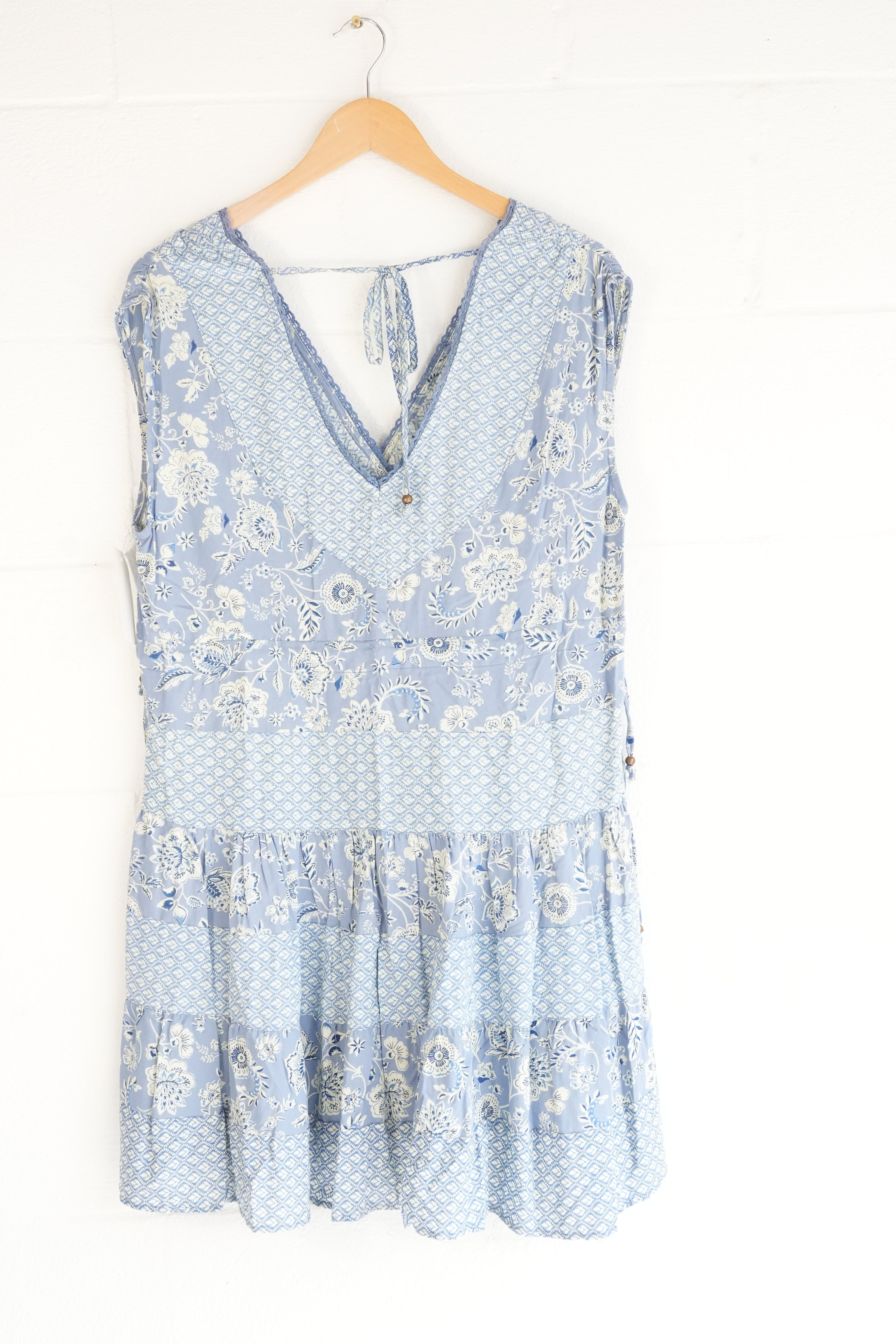 Angie Mini Dress Women Size Small Blue Floral Patchwork Boho Tiered V-Neck Rayon