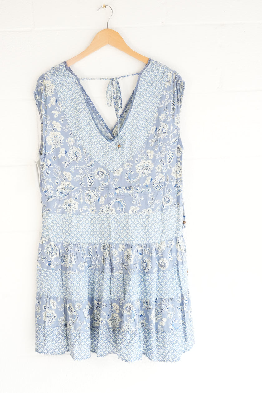 Angie Mini Dress Women Size Small Blue Floral Patchwork Boho Tiered V-Neck Rayon