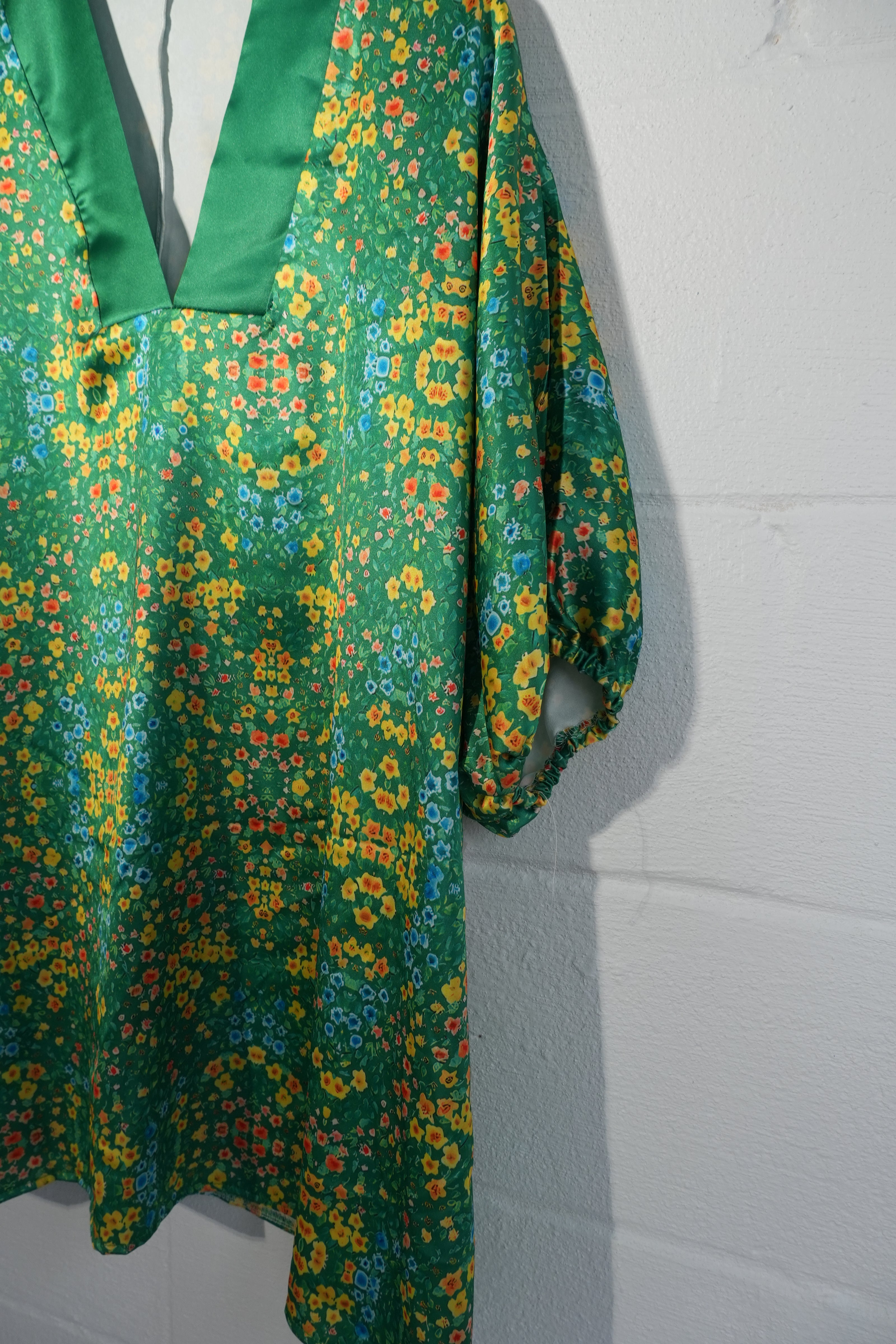 Floral Satin V-Neck Blouse Women Large Green Puff Sleeve Boho Top