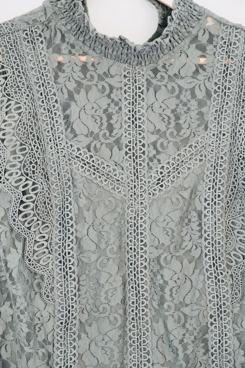 Cable & Gauge Sage Lace Tank Top Size Large