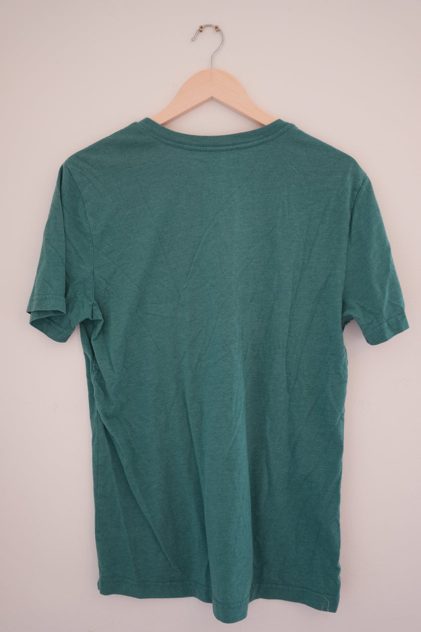 Men’s Arizona V-Neck T-Shirt Size Medium