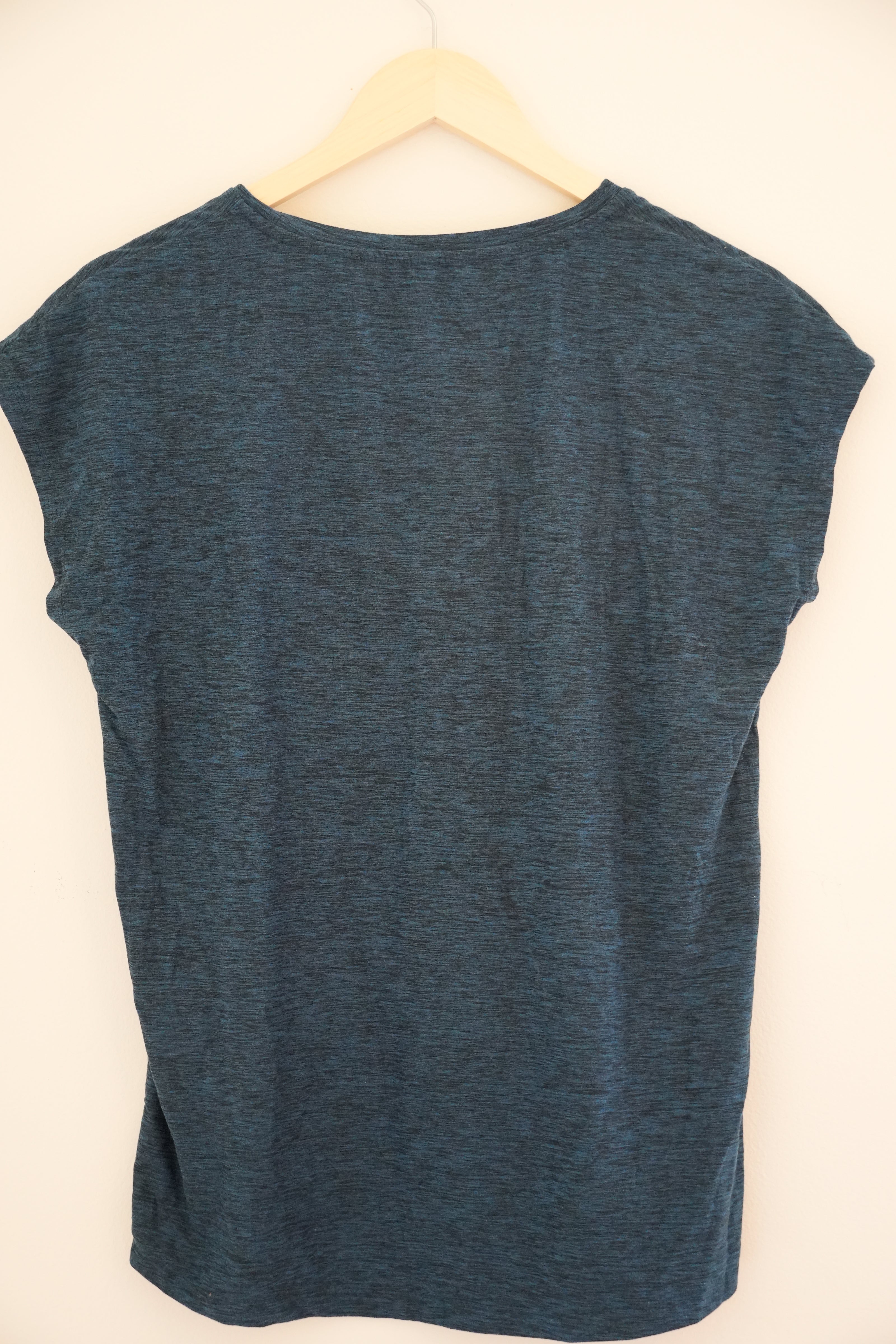 Kyodan Navy Athletic Top Size Medium