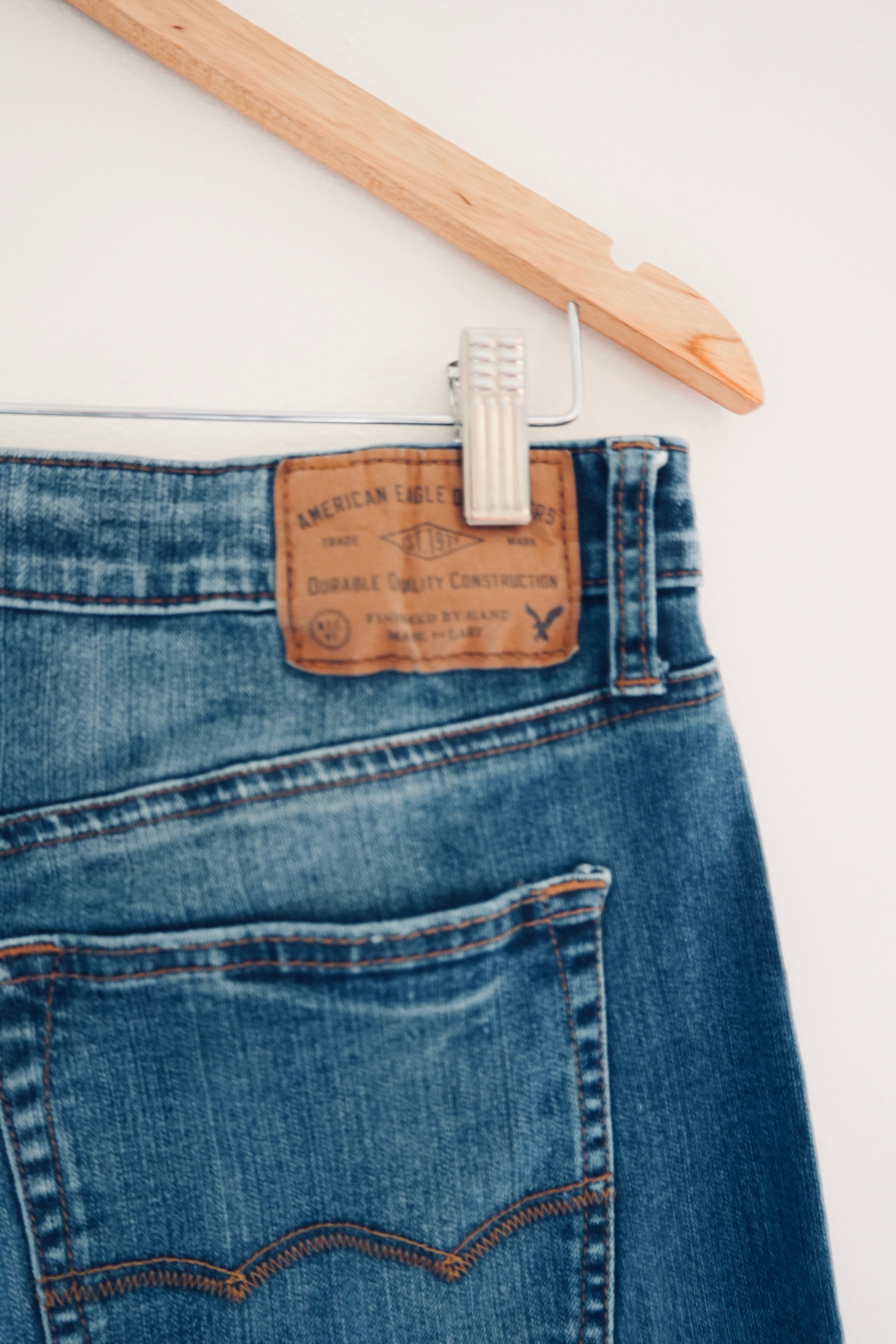 American Eagle Men’s Slim Dark Wash Jeans Size 33/34