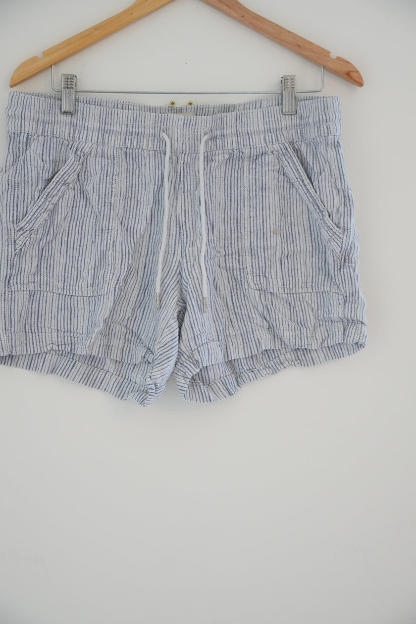St. John’s Bay Blue Stripped Shorts Size Medium
