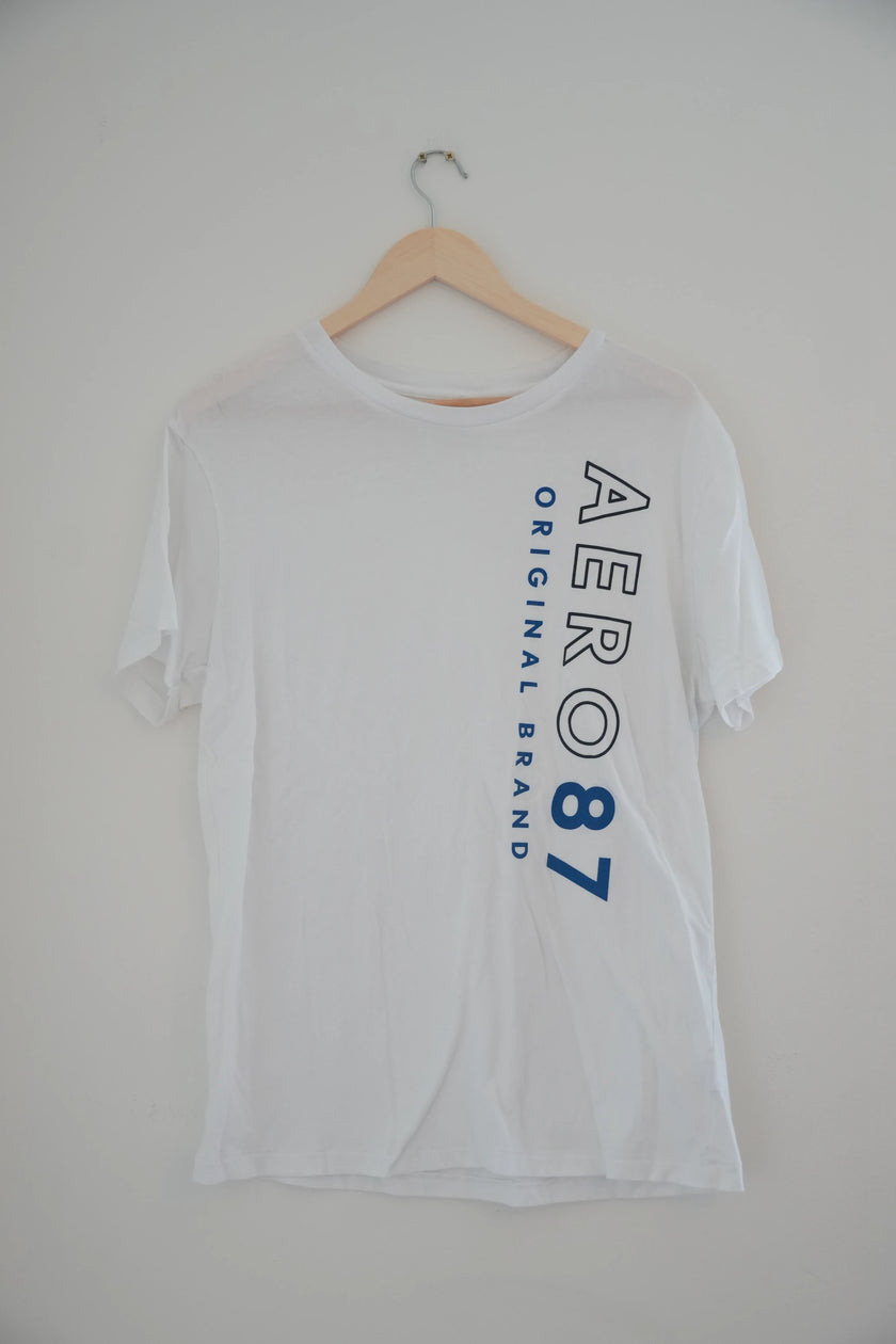Men's Aeropostale White Graphic T-shirt Size Medium