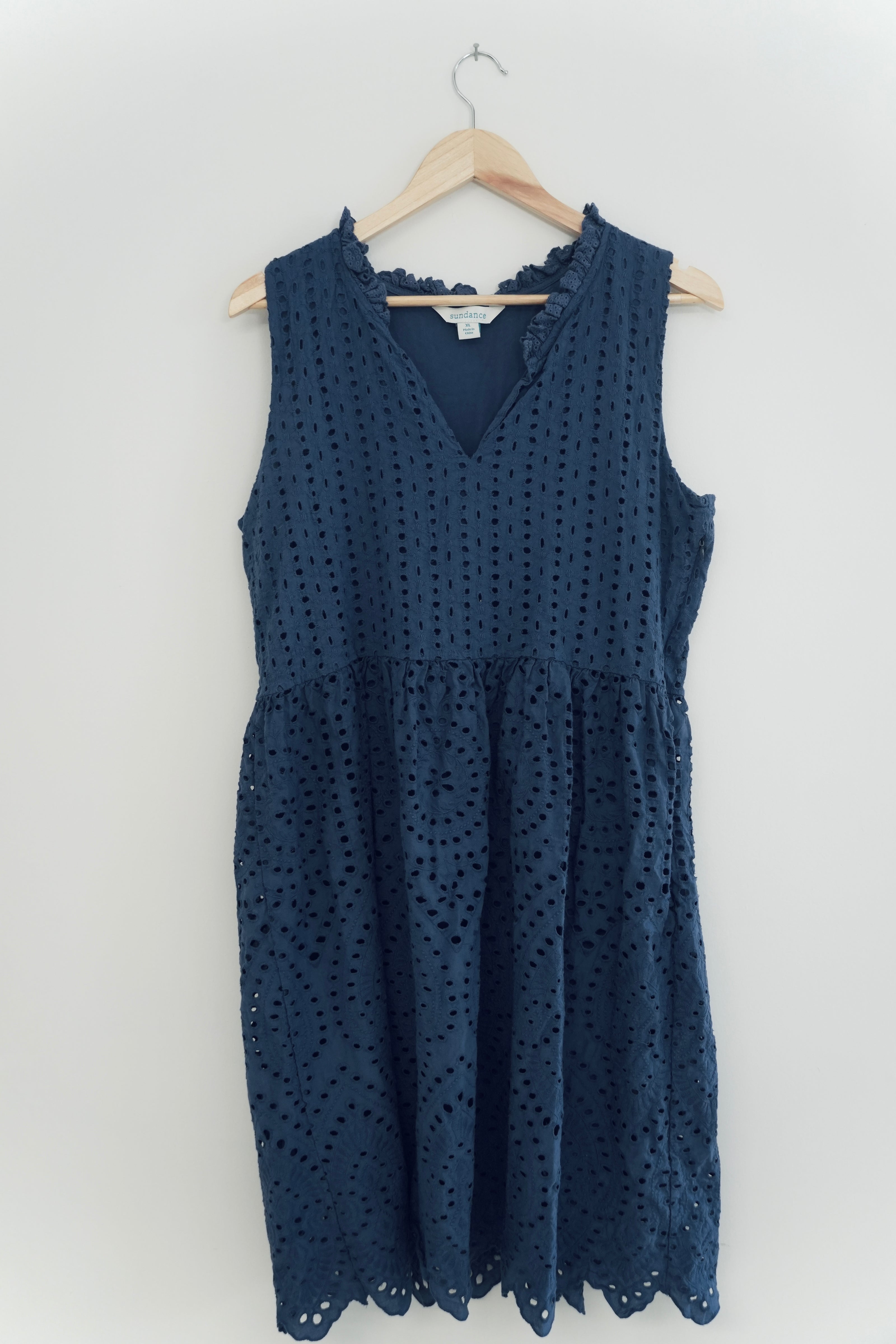 Sundance Sleevless Navy A-Line Dress Size X-Large