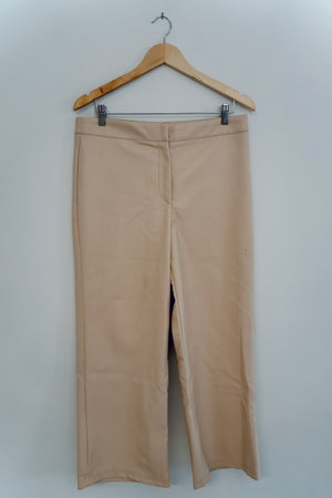 Bagatelle Collection Beige Faux Leather Pants Size Medium