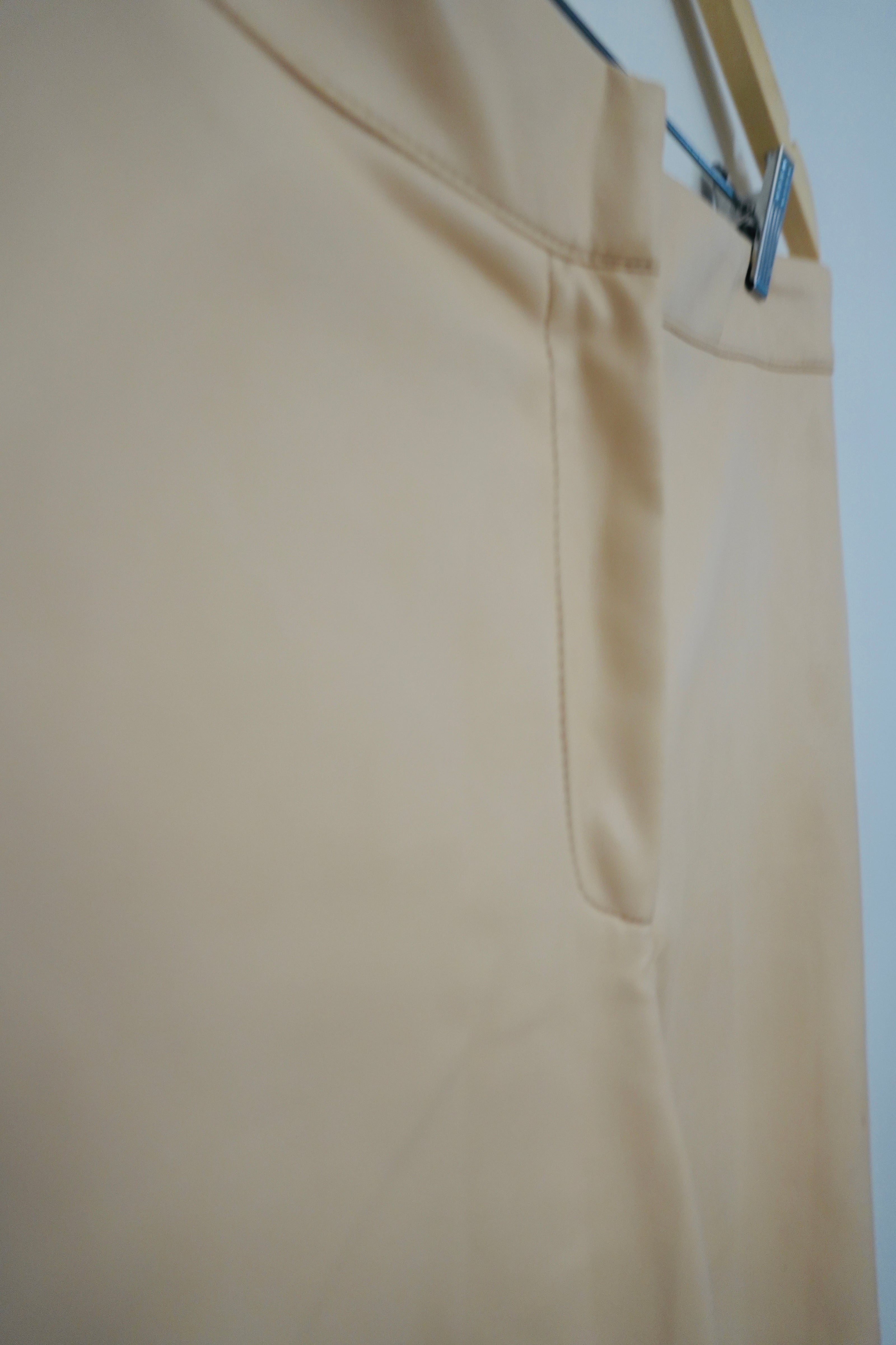 Bagatelle Collection Beige Faux Leather Pants Size Medium