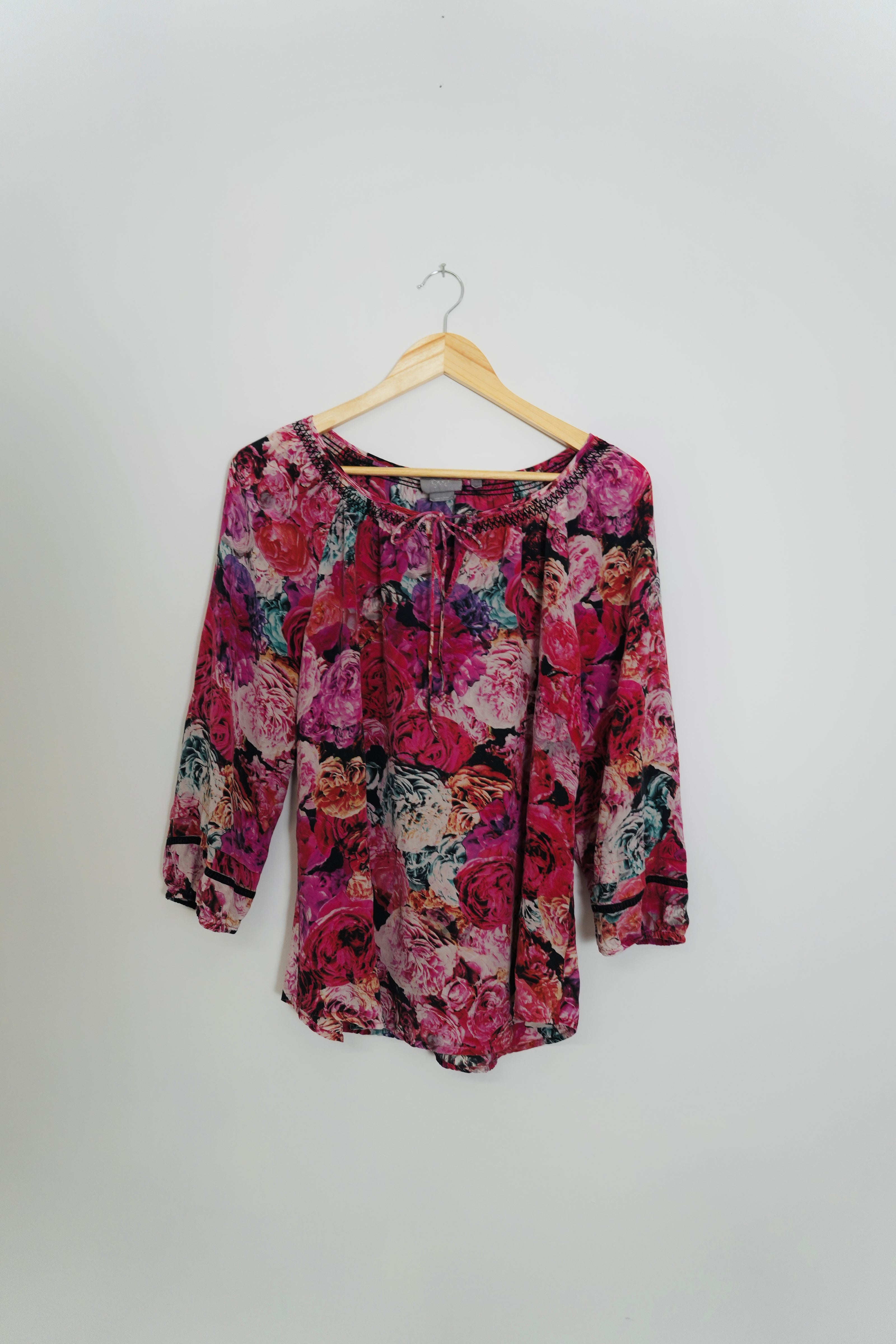 Vanessa Virginia 100% Silk Floral Blouse Size Medium