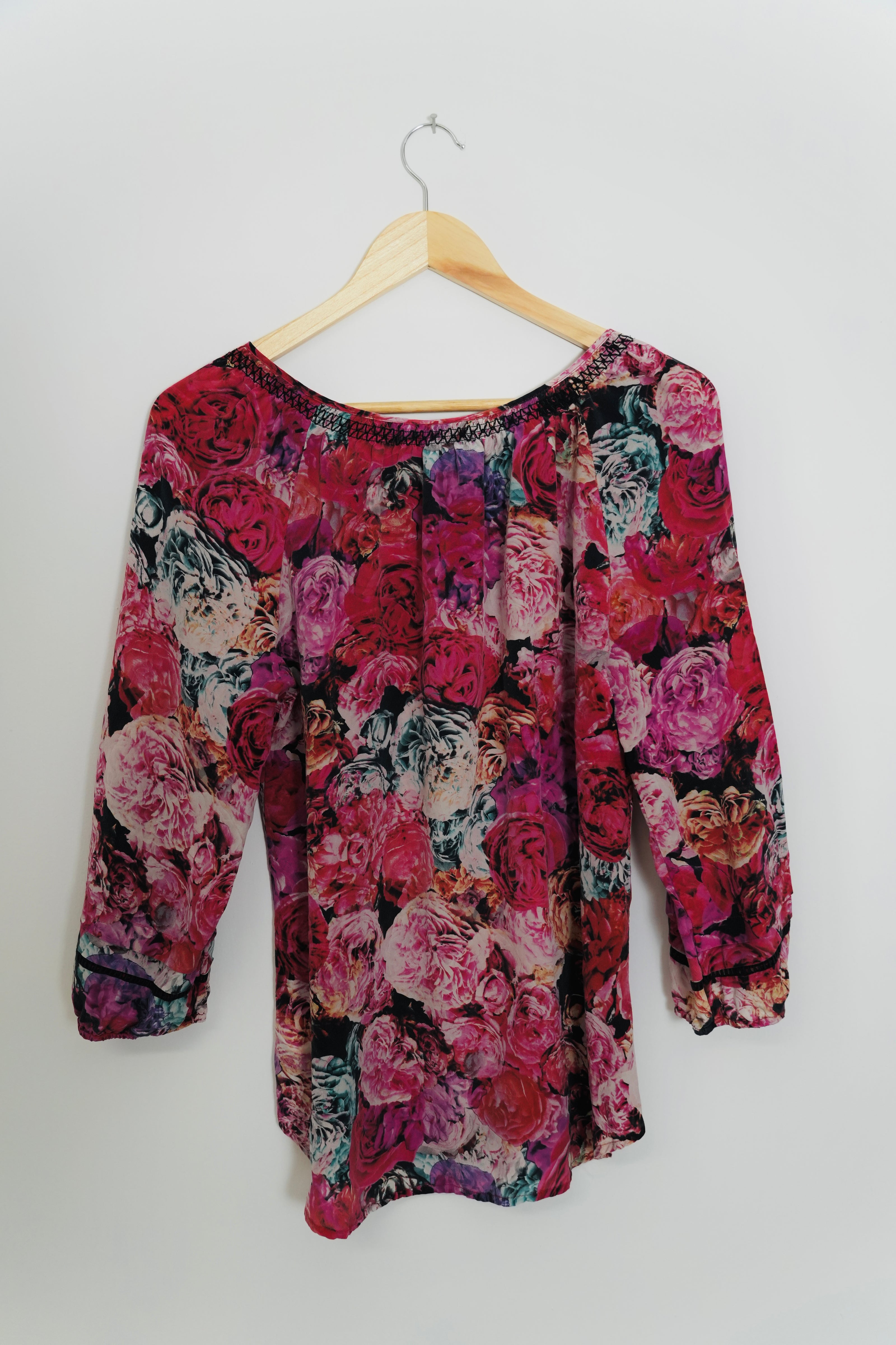 Vanessa Virginia 100% Silk Floral Blouse Size Medium