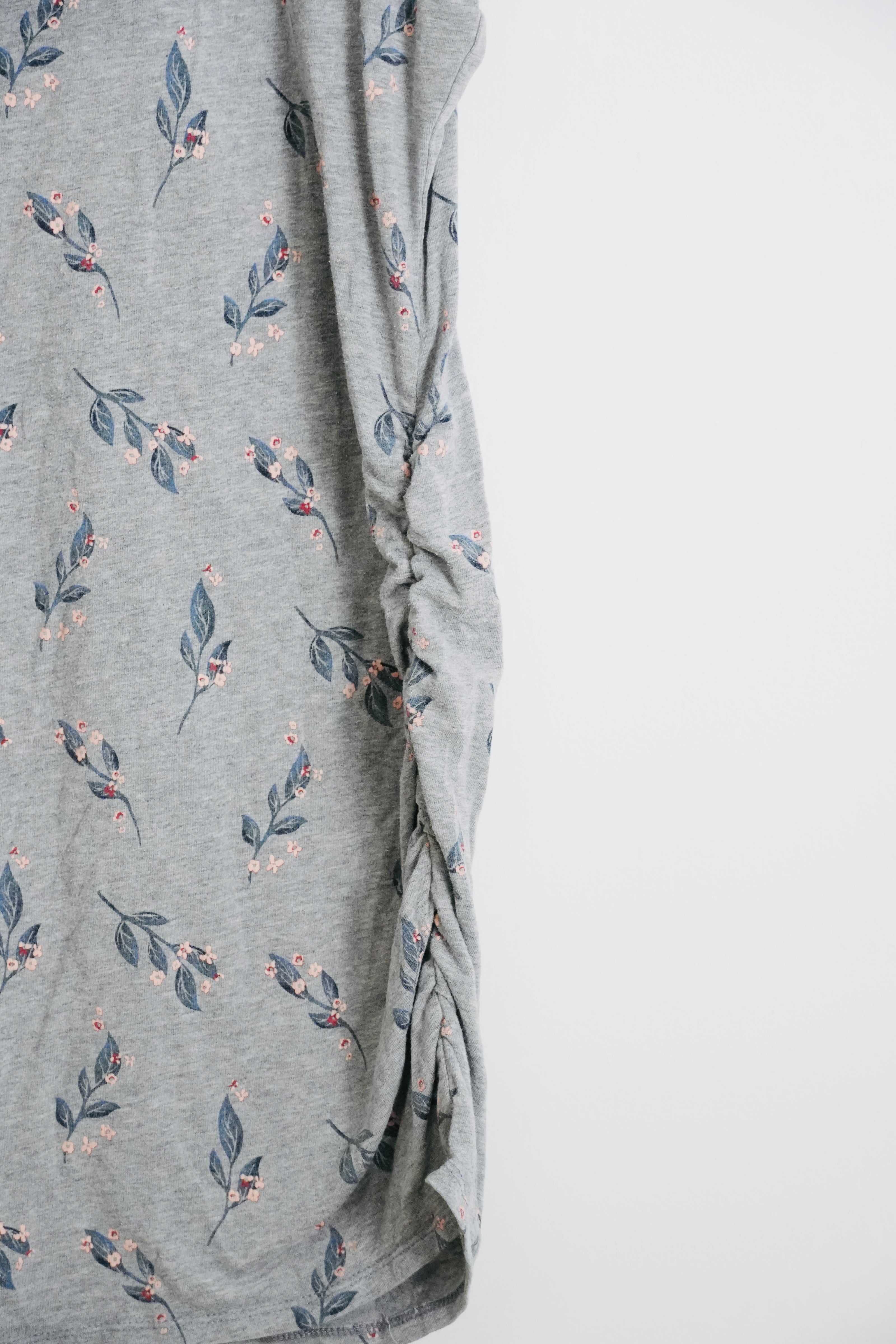 Motherhood Grey and Floral V-Neck T-Shirt Size Large