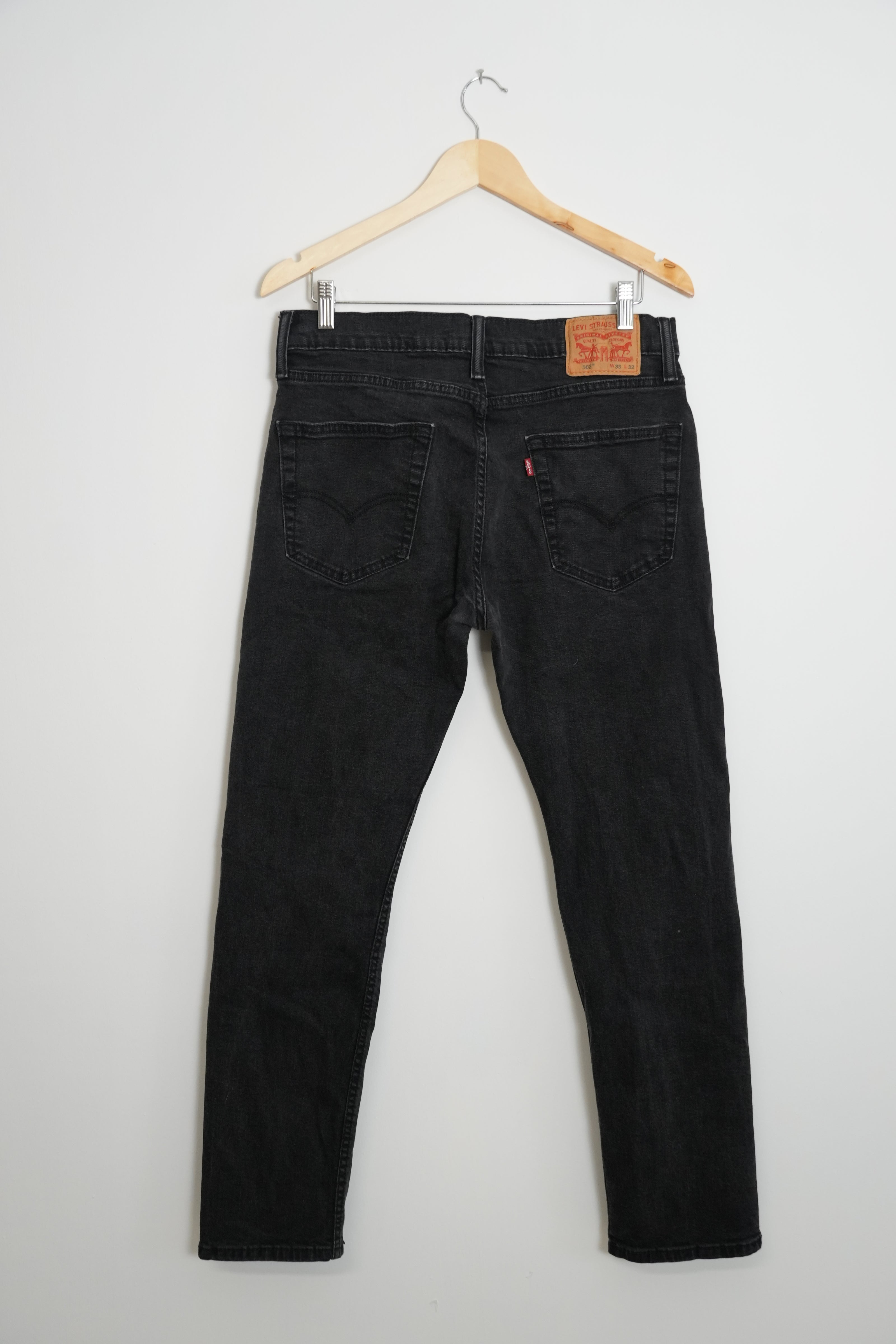 Levi Strauss & Co 502 Men's Black Denim Jeans 33Wx32L