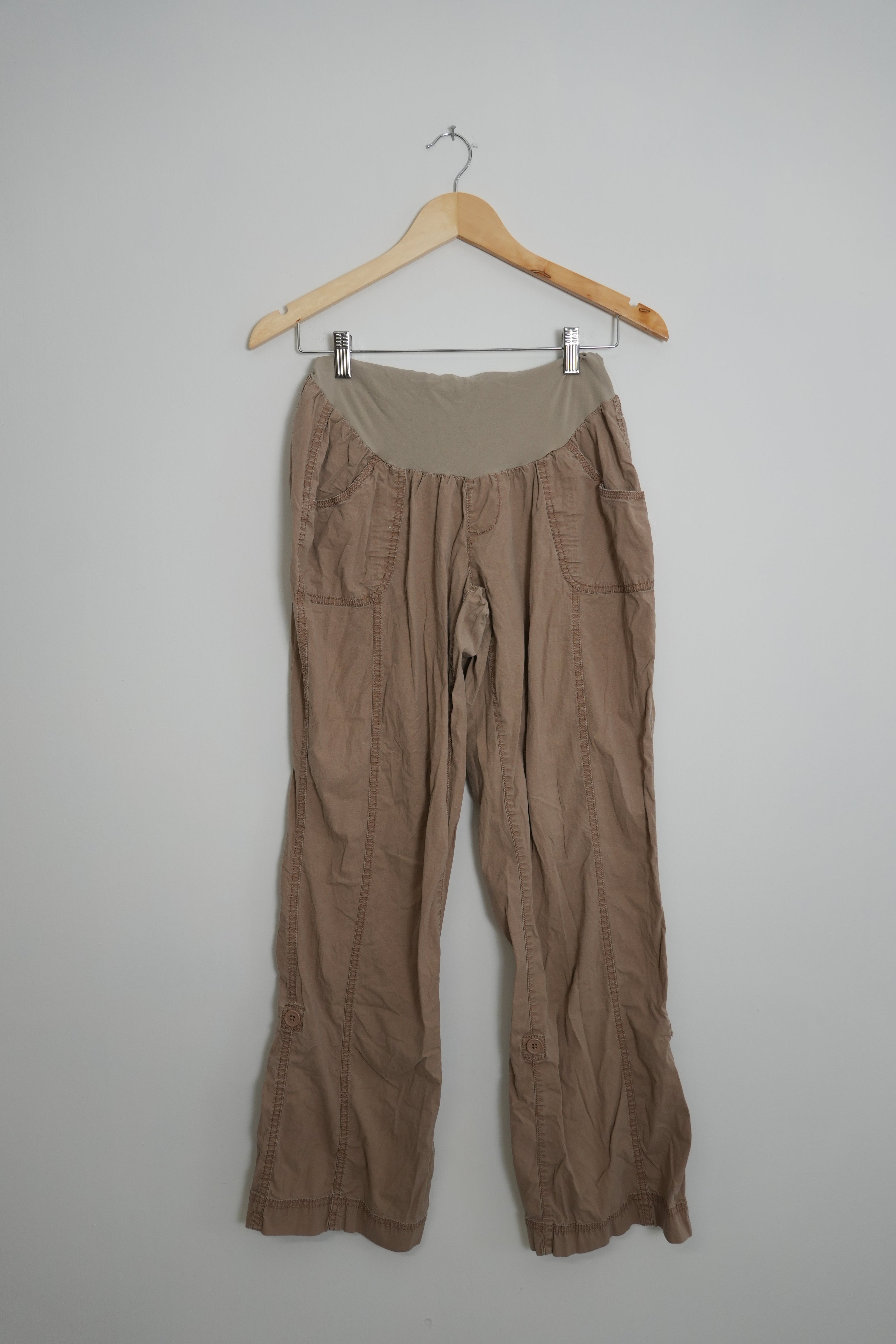 Maternity Rollup Cargo Khaki Pant Size Large - Oh Baby by Motherhood