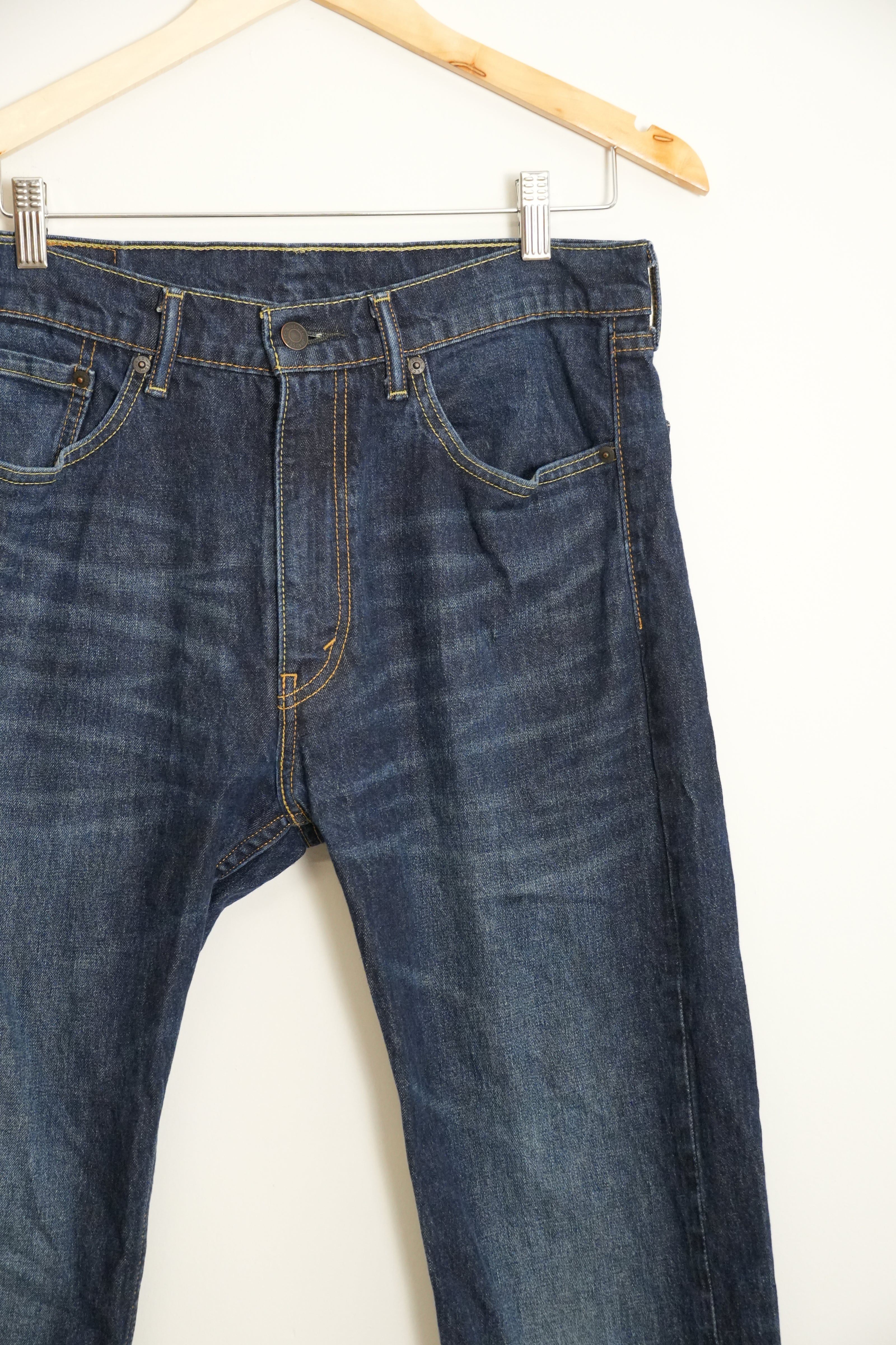 Men’s Levi 505 Dark Wash Denim Jeans 33Wx32L