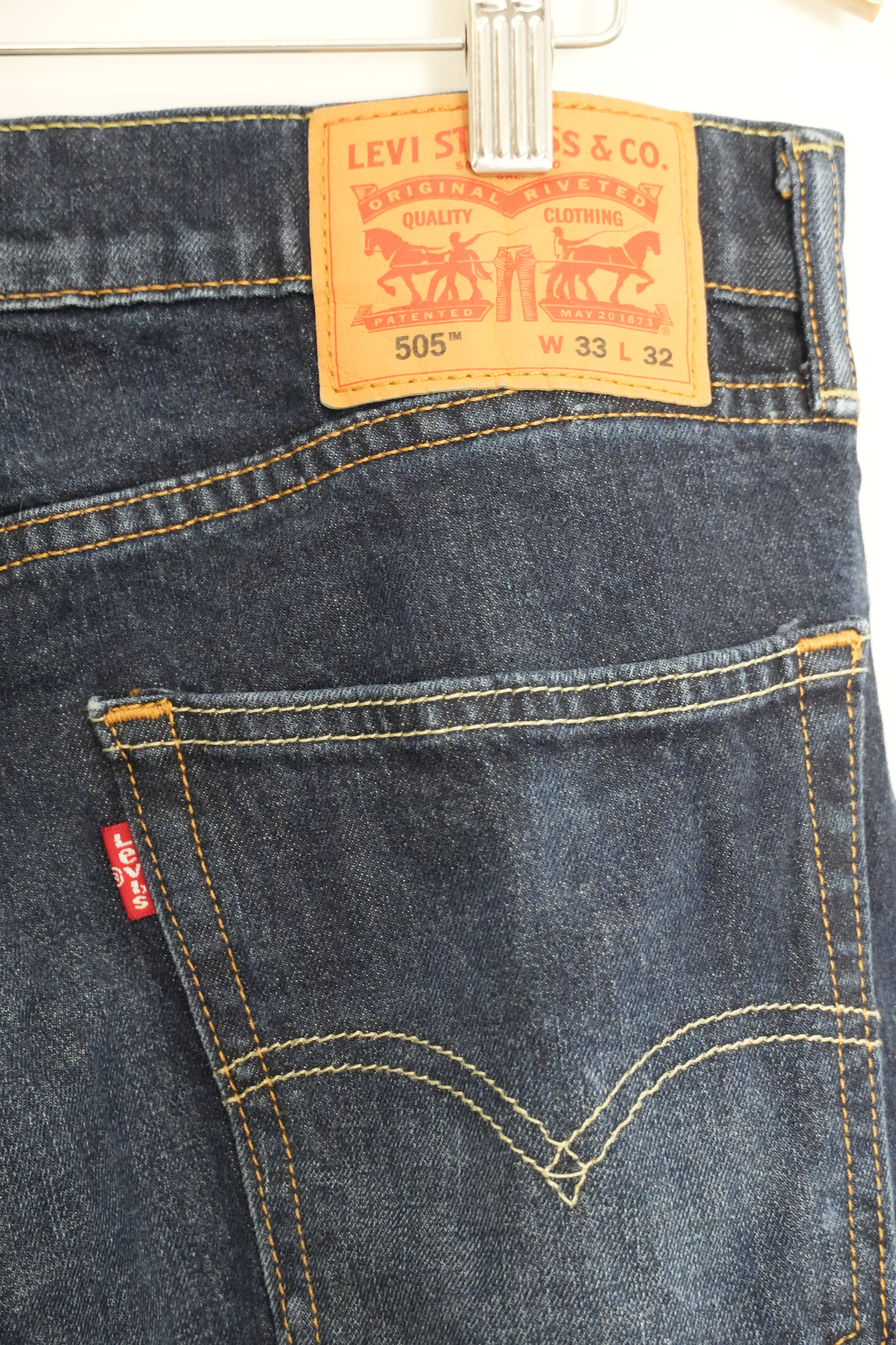 Men’s Levi 505 Dark Wash Denim Jeans 33Wx32L
