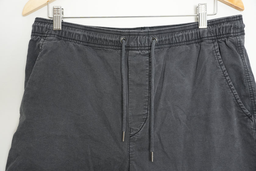 American Eagle Grey Khaki Shorts -Flex Size Medium