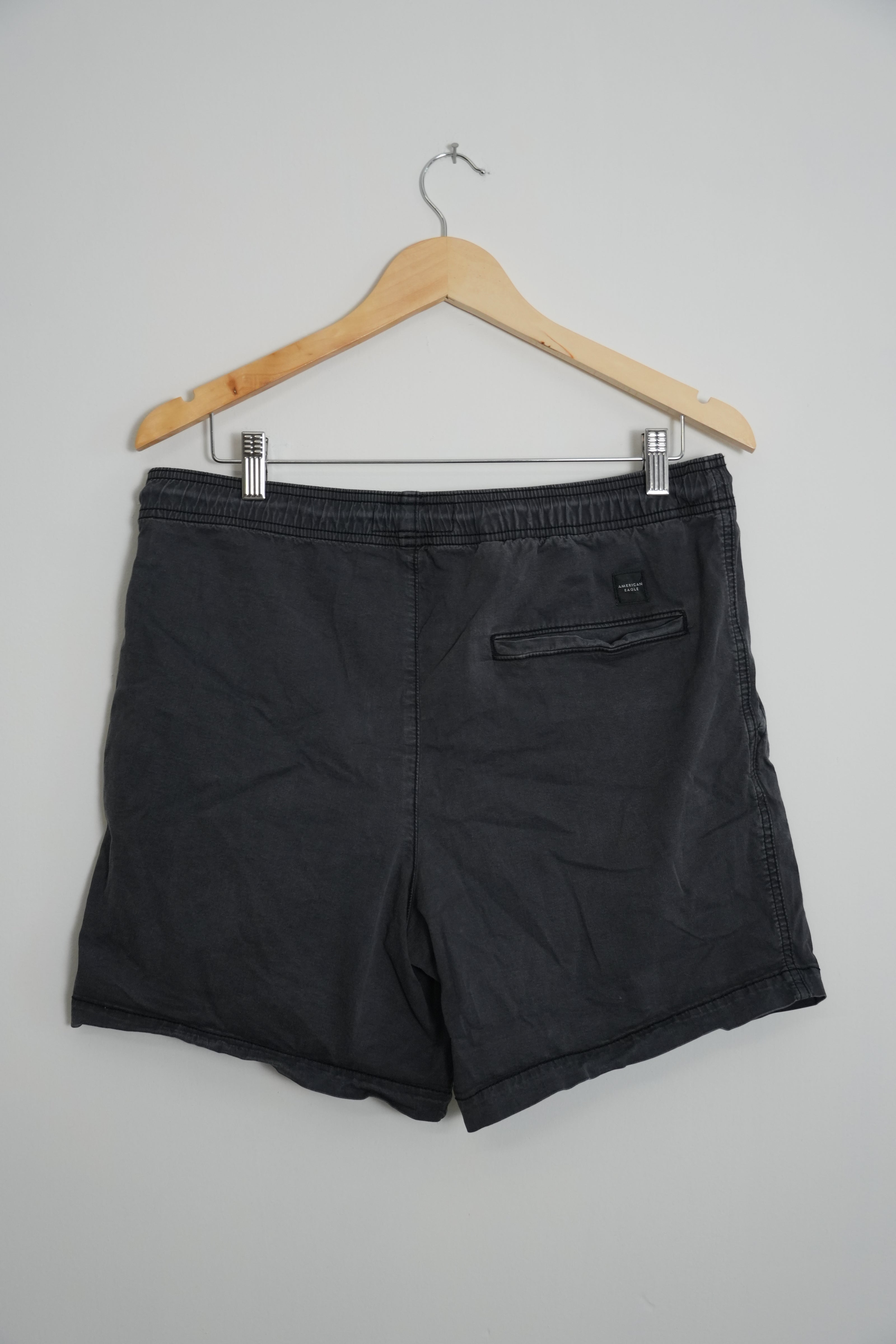 American Eagle Shorts Women Medium Gray Elastic Waist Drawstring Casual