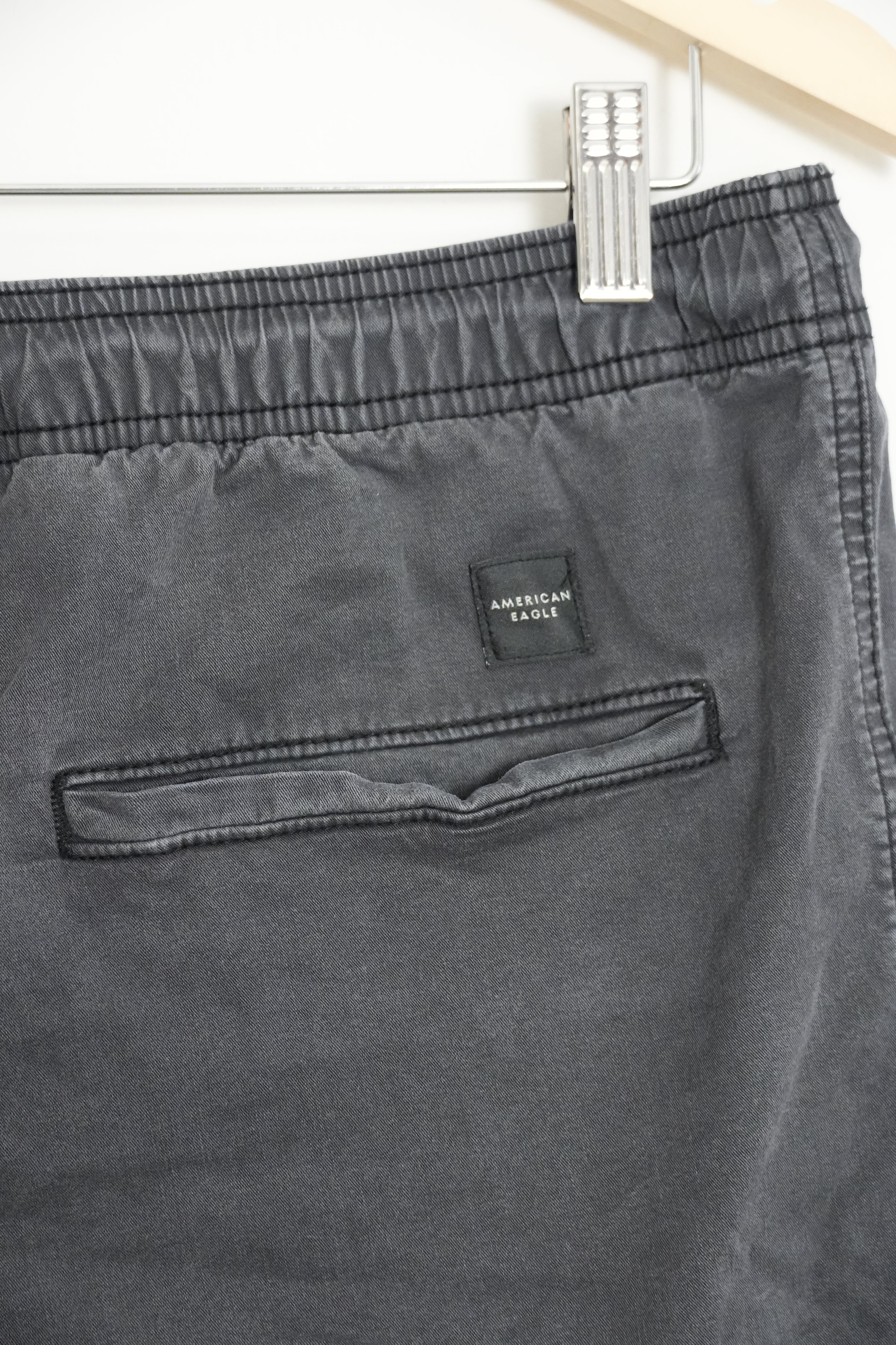 American Eagle Shorts Women Medium Gray Elastic Waist Drawstring Casual