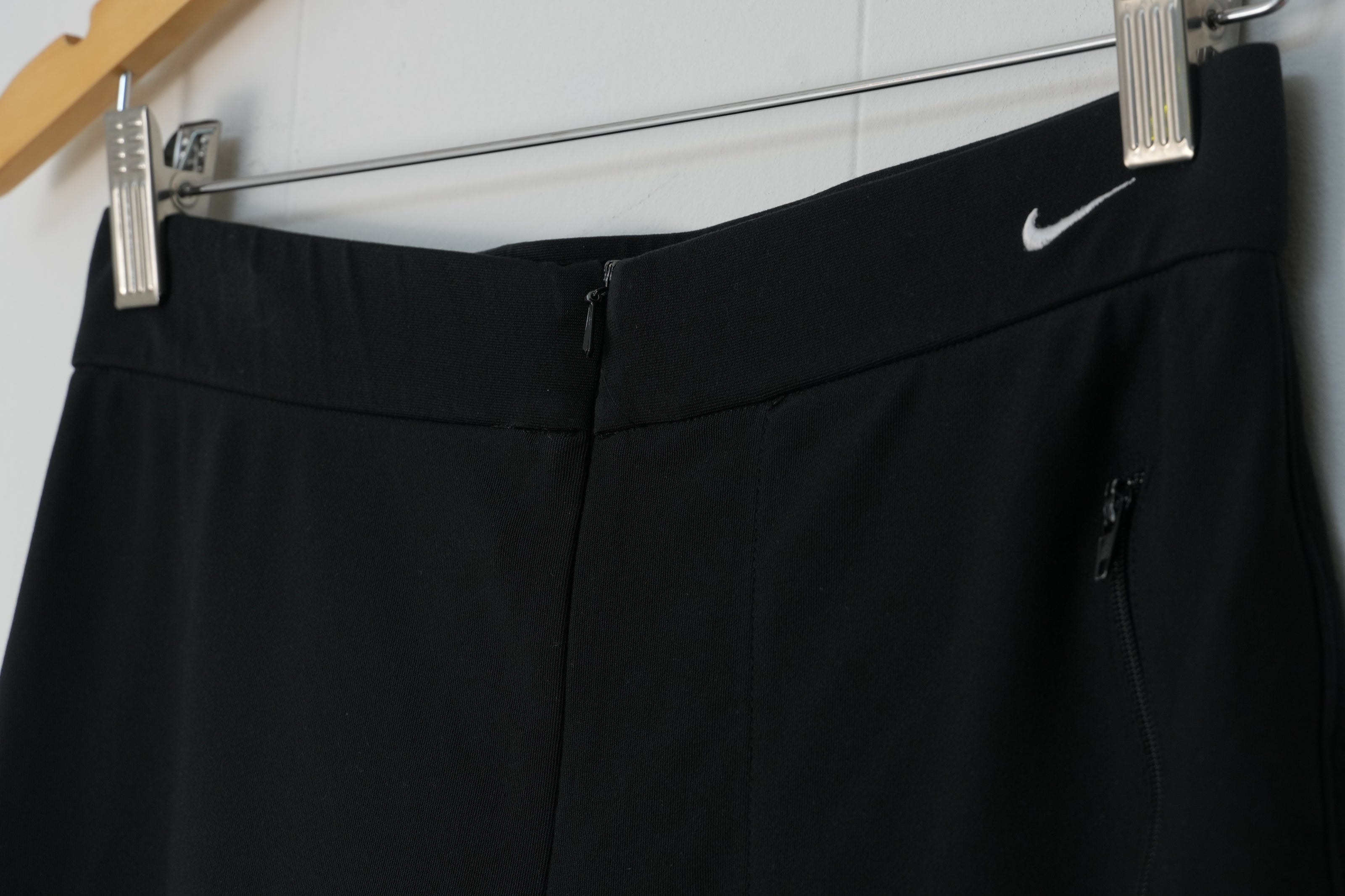 Nike Dri-FIT Pants Women Medium Black High Rise Wide Leg Athletic Trousers