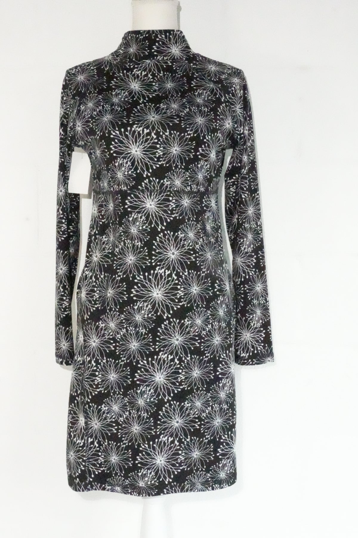 Soybu Dress Women Medium Black White Floral Print Mock Neck Long Sleeve Keyhole