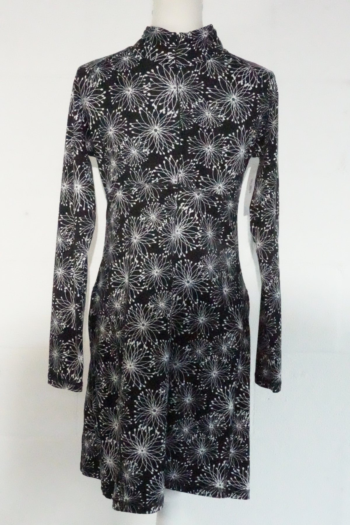 Soybu Dress Women Medium Black White Floral Print Mock Neck Long Sleeve Keyhole