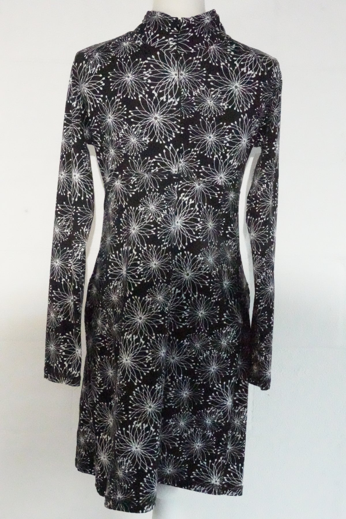 Soybu Dress Women Medium Black White Floral Print Mock Neck Long Sleeve Keyhole