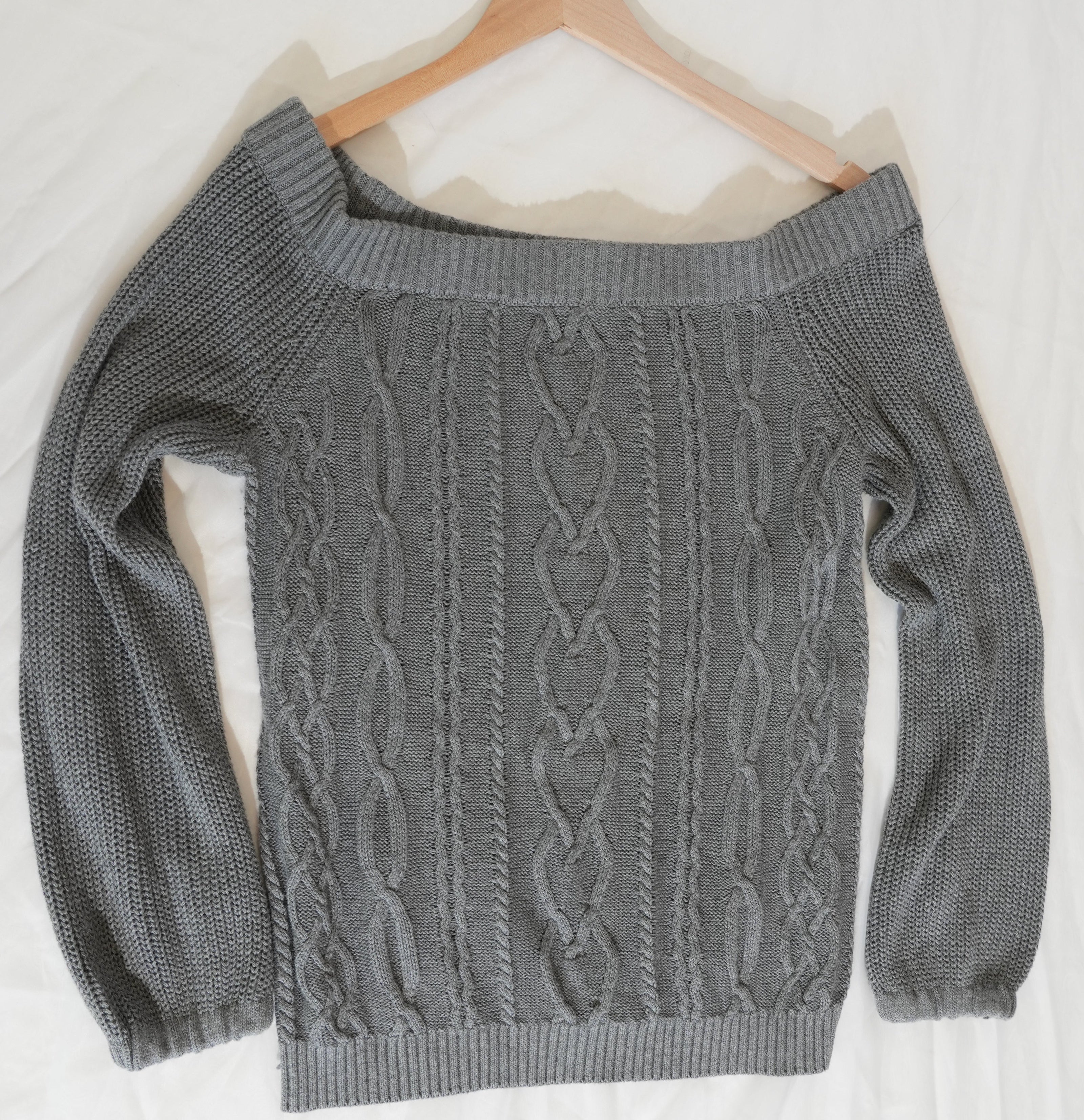 Soho Jeans Sweater Womens Medium Gray Cable Knit Boat Neck Long Sleeve