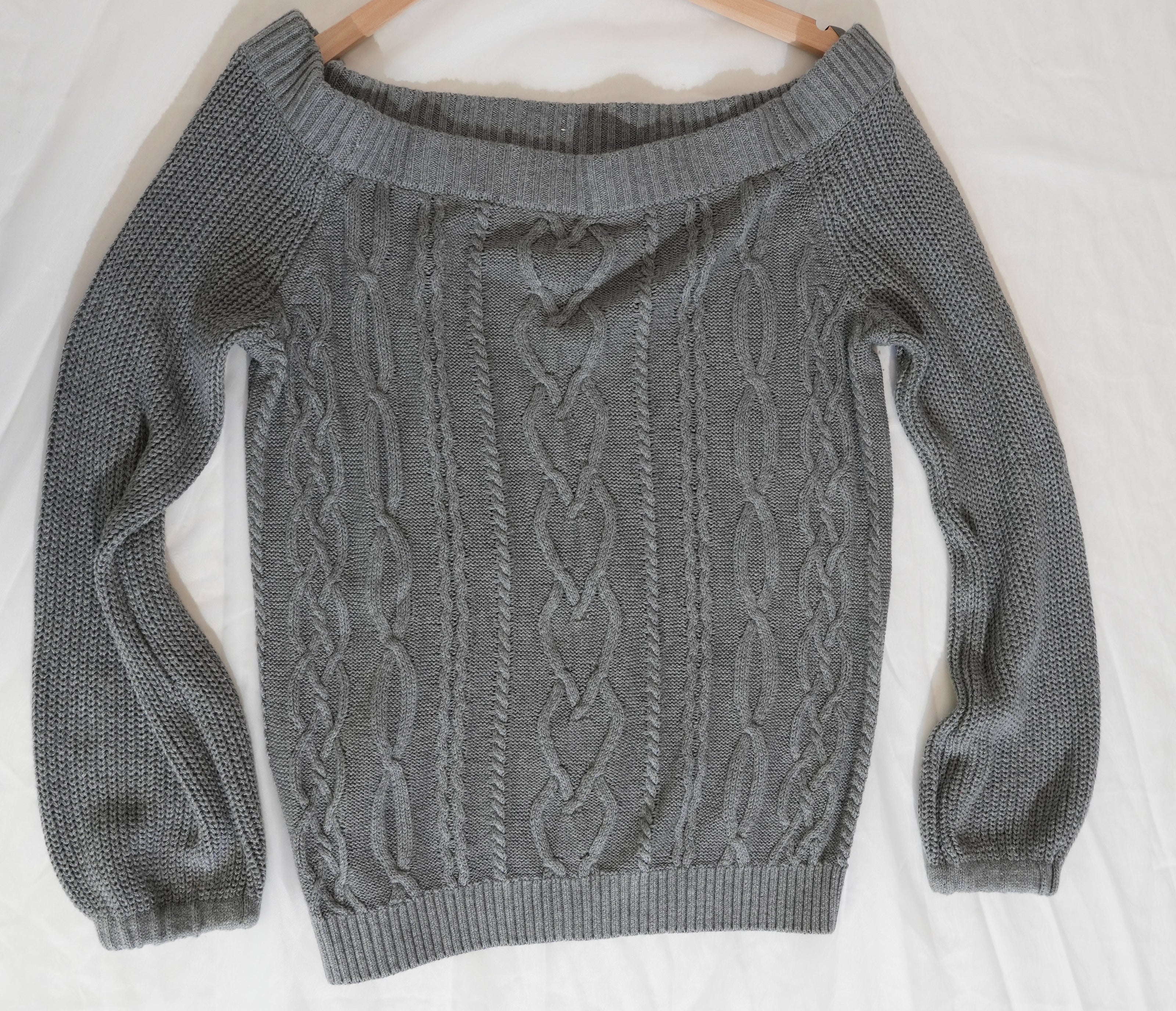 Soho Jeans Sweater Womens Medium Gray Cable Knit Boat Neck Long Sleeve