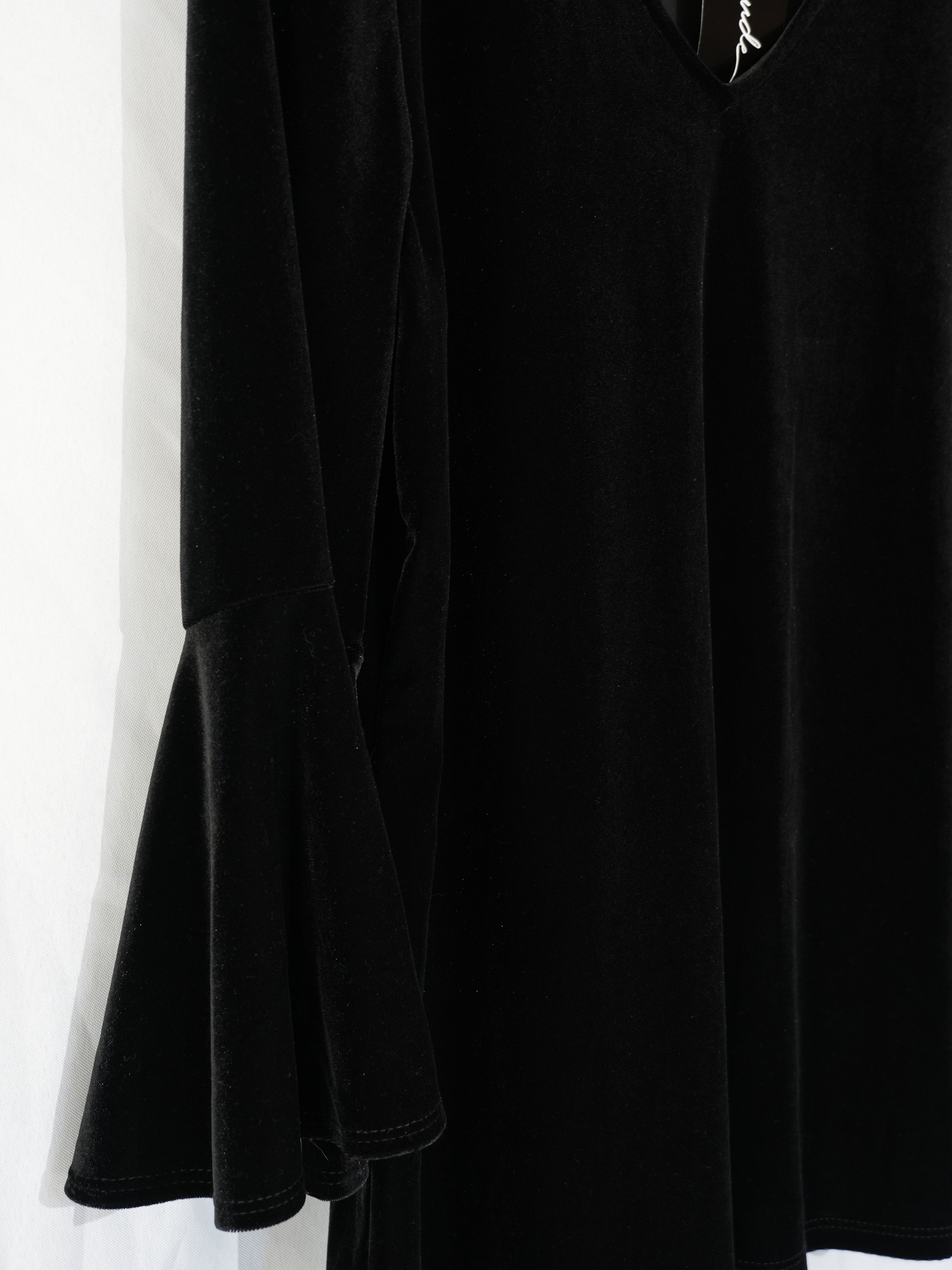 Prelude Velvet Blouse Women Large Black V-Neck Bell Sleeve Top