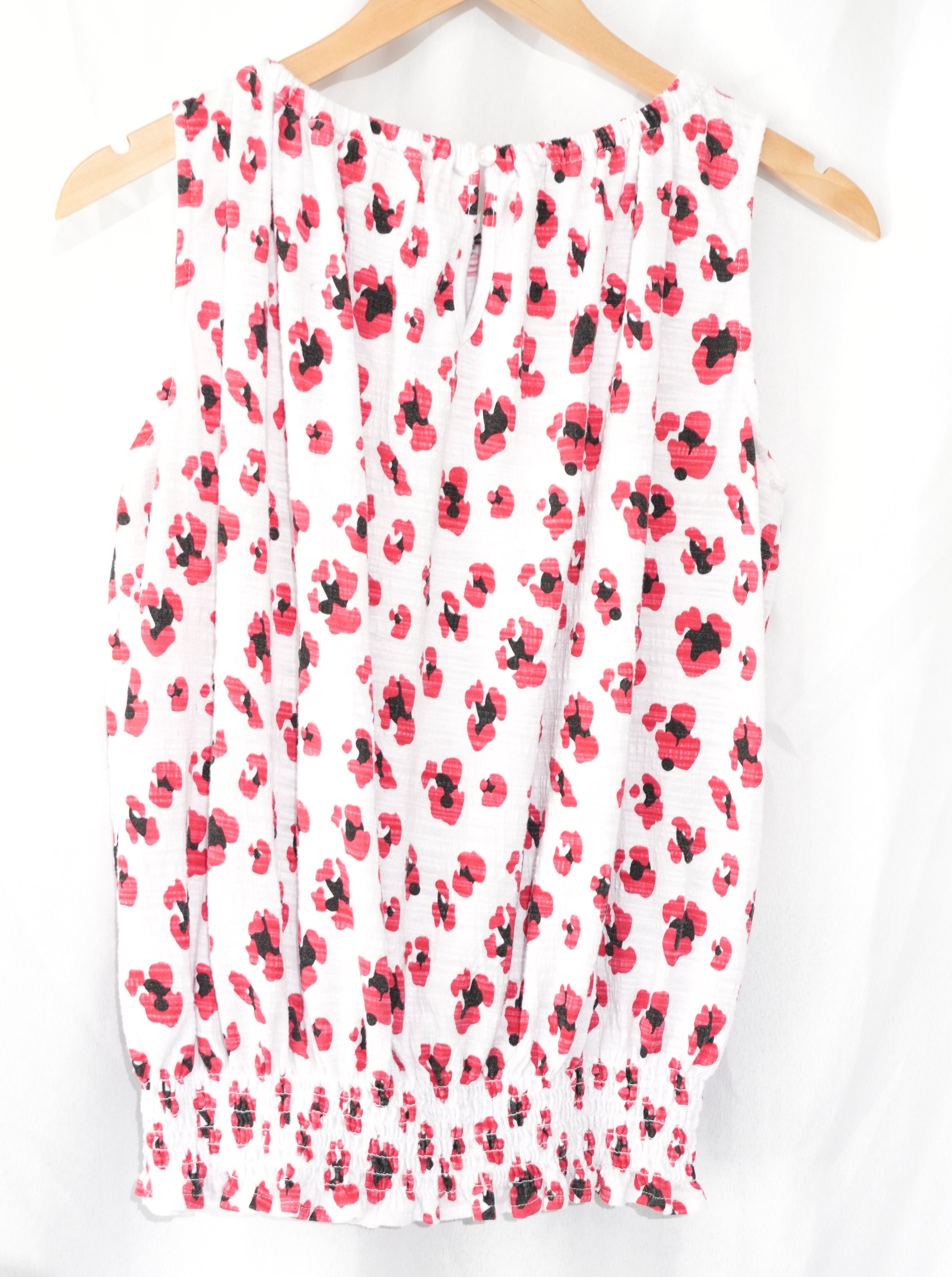 One A Blouse Womens Petite Medium White Red Abstract Floral Smocked Hem Top