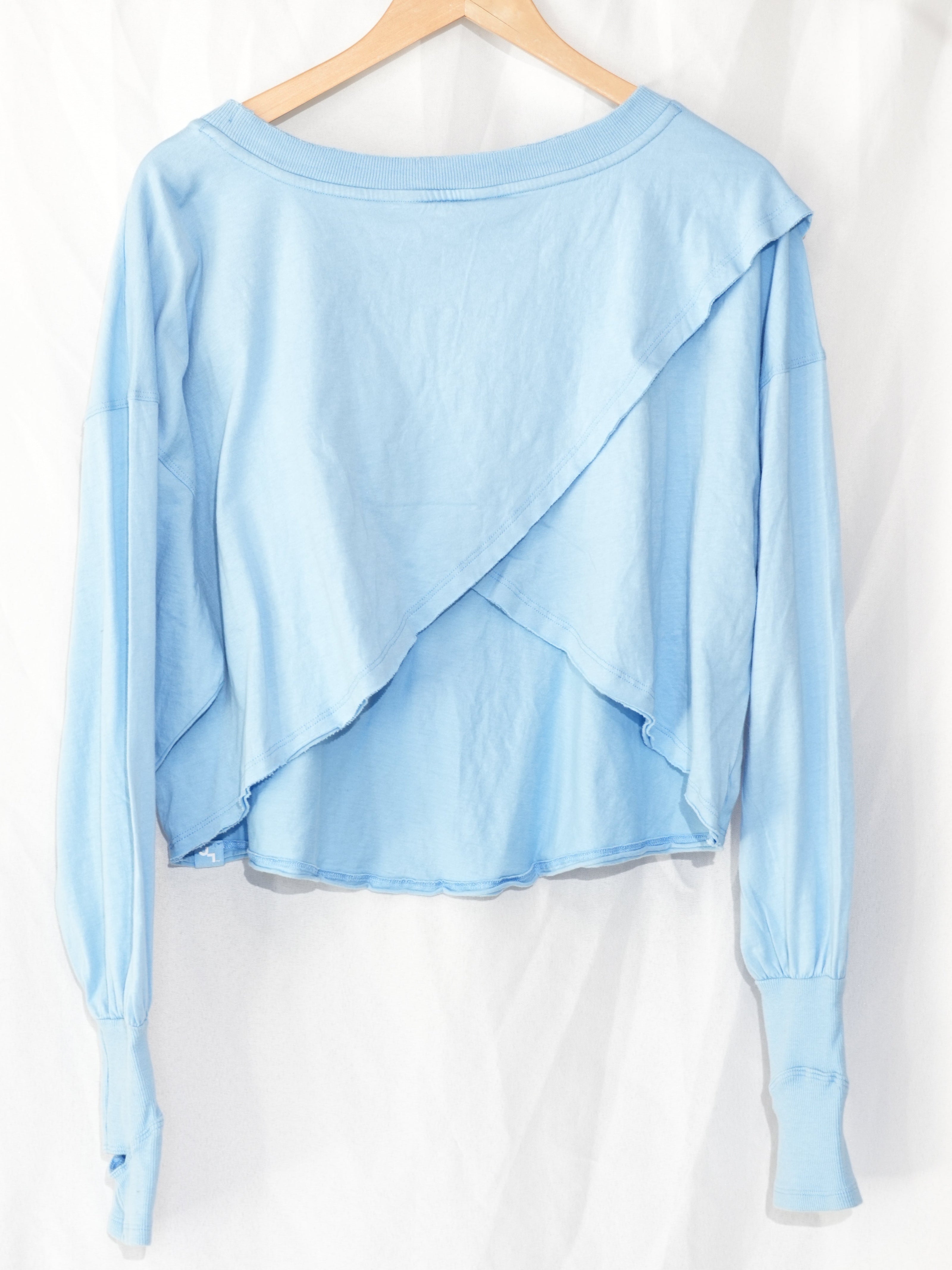 JoyLab Long-Sleeve Tee Women Large Blue Boxy Fit Thumbhole Tulip Wrap Back NWT