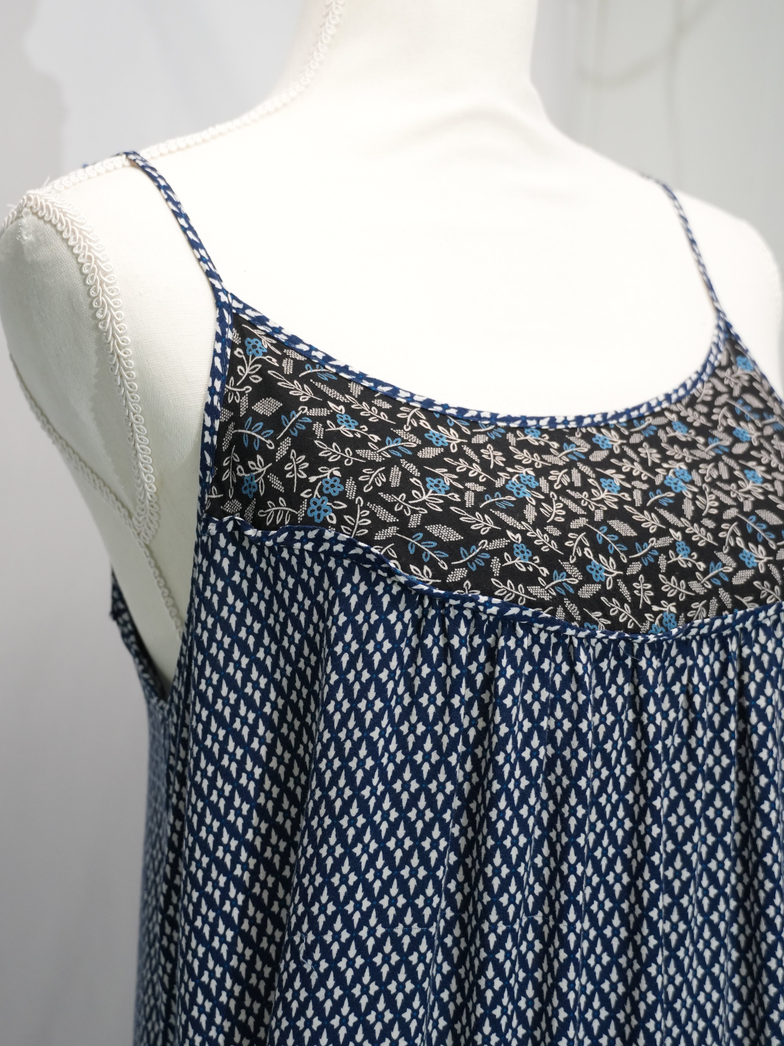 C'isa Tunic Top Womens Medium Blue Geometric Paisley Print Adjustable Straps