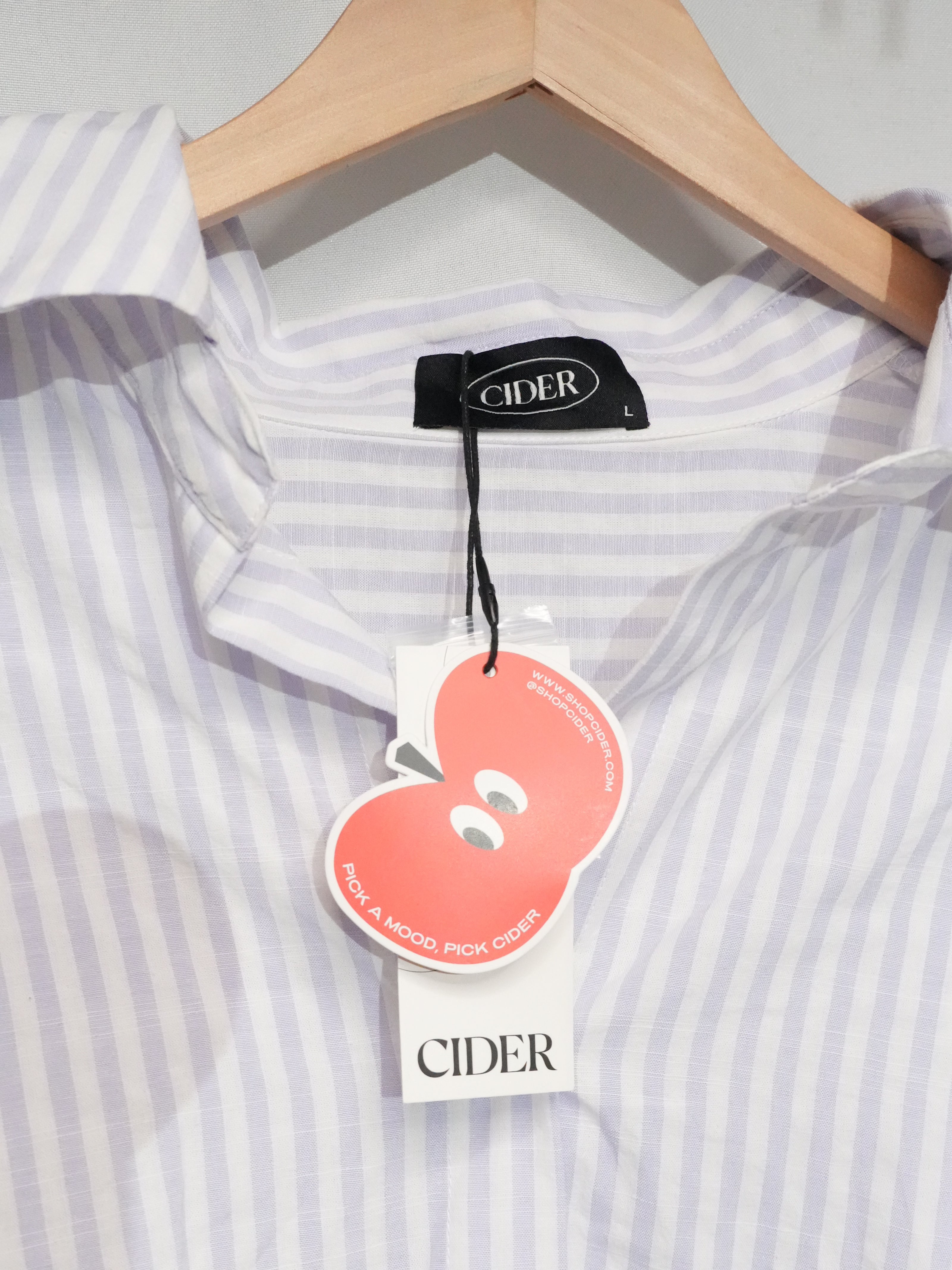 Cider Button Up Shirt Womens Large Lavender White Striped Twist Front Roll Tab