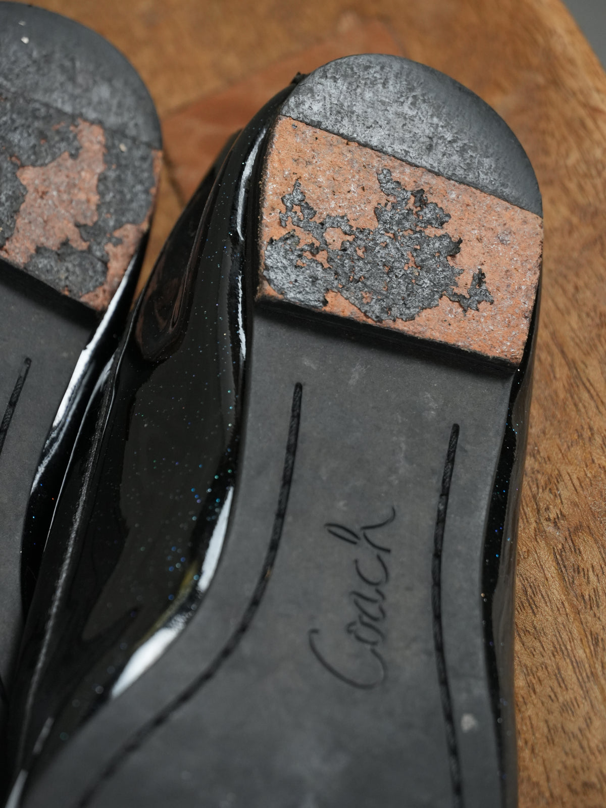Coach Ballet Flats Women Size 8 Black Patent Glitter Chain Accent Vintage Y2K