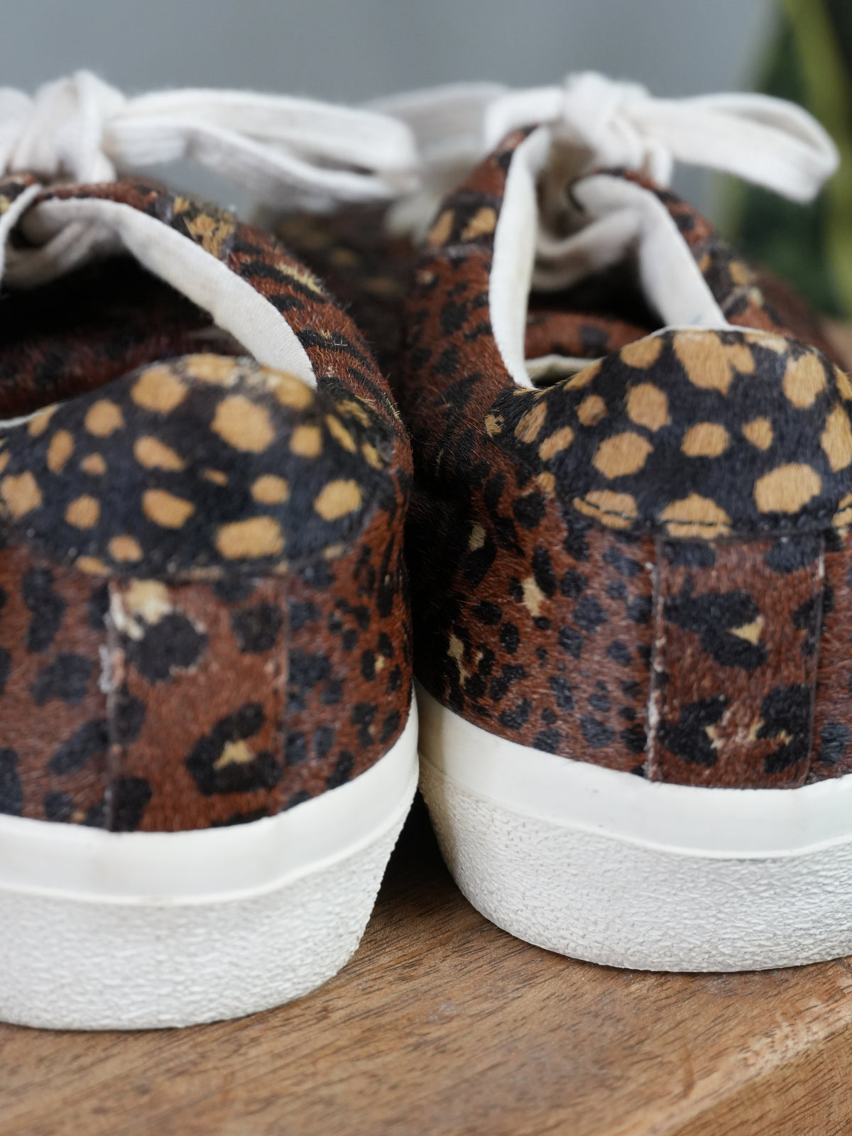 Madewell Sidewalk Low-Top Sneakers in Painted Leopard Calf Hair Size 7.5