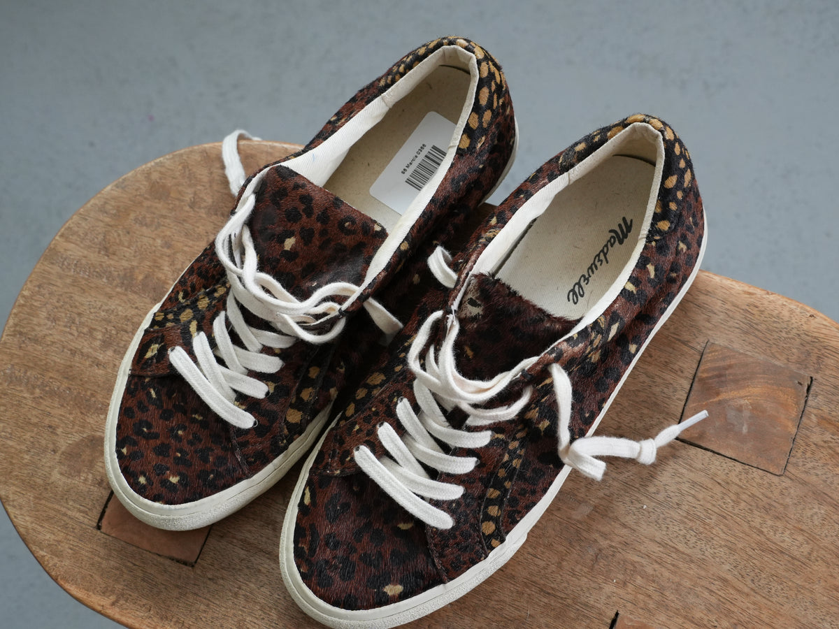 Madewell Sidewalk Low-Top Sneakers in Painted Leopard Calf Hair Size 7.5