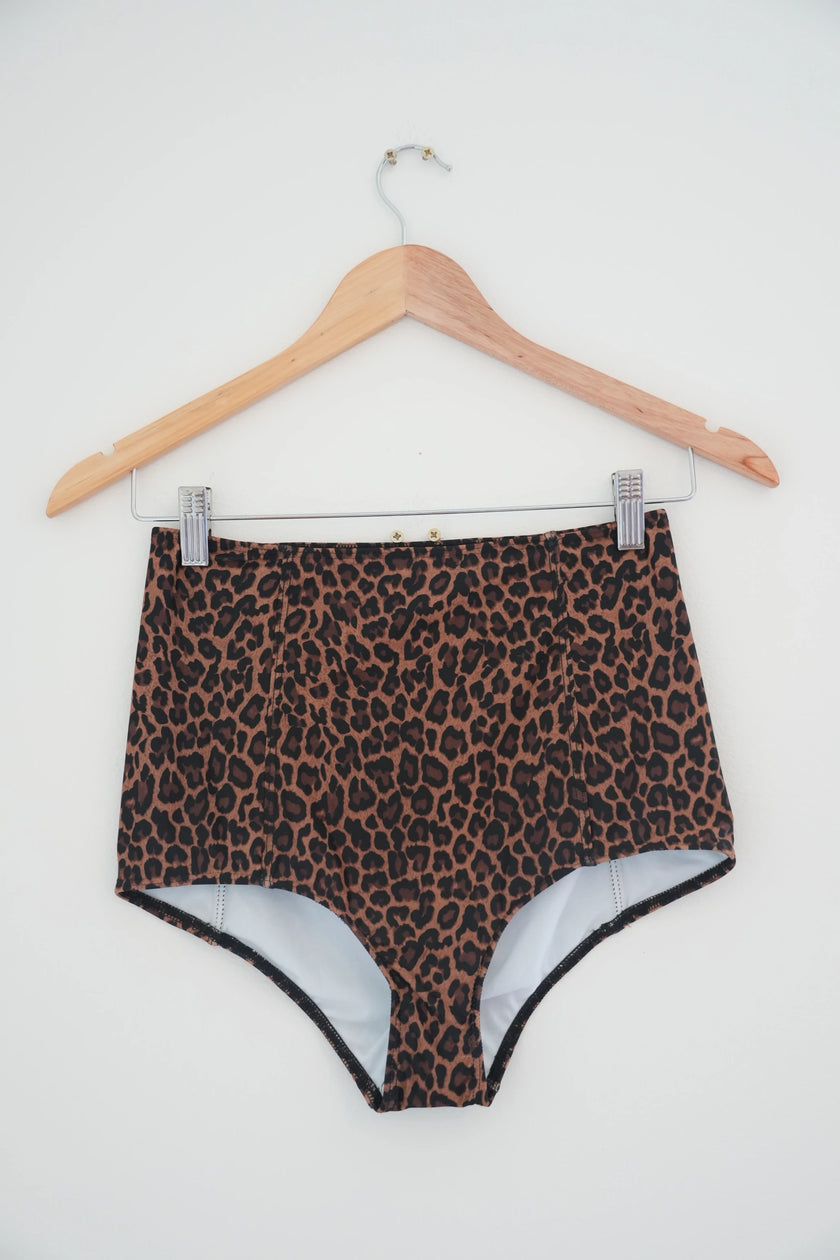 Kortni Jeane High Waisted Leopard Bikini Bottoms size small
