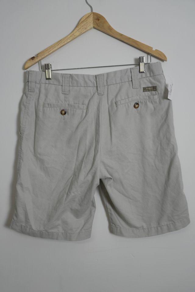 Men’s Haggar Beige Chino Shorts Size 32