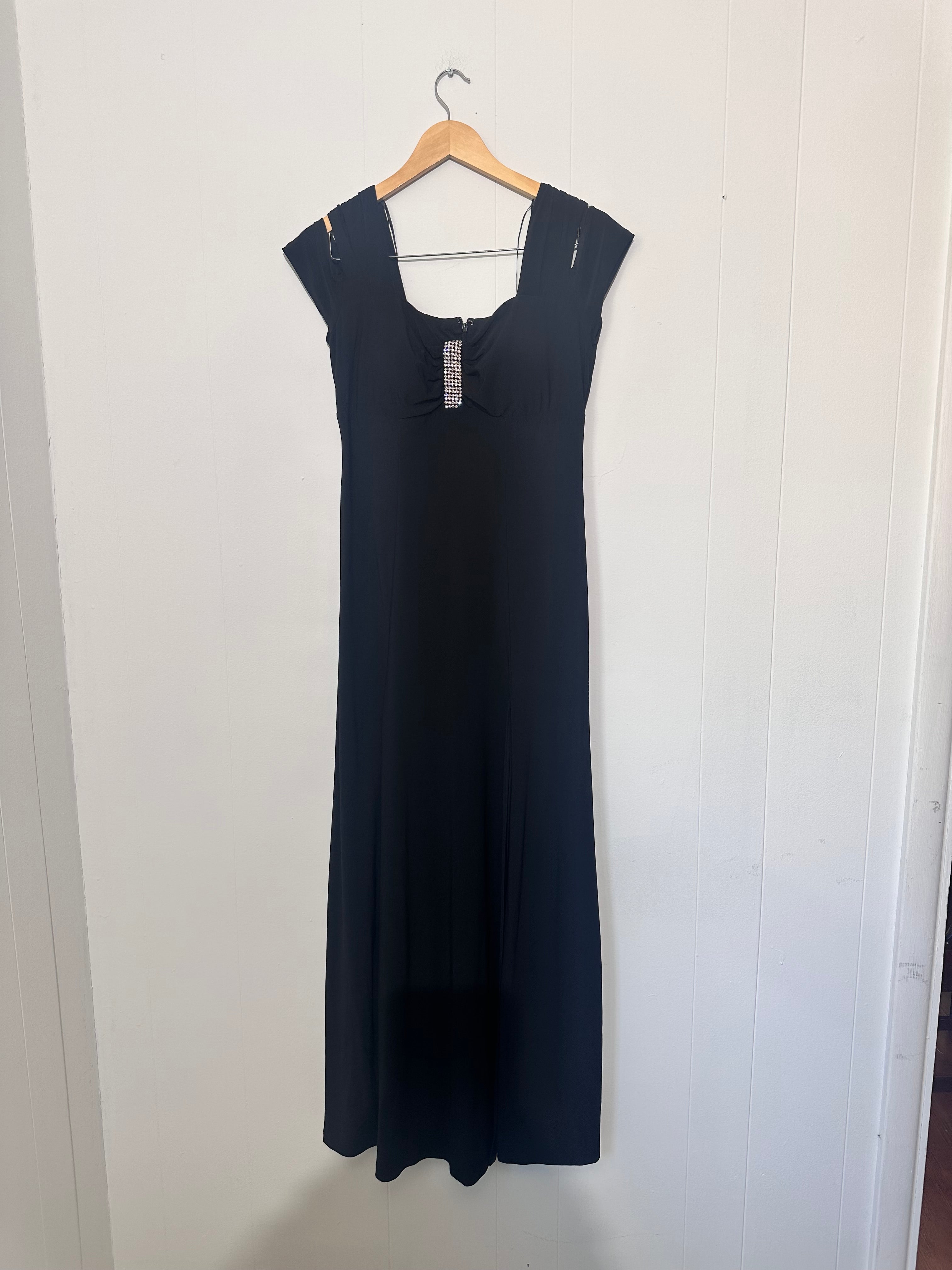 R&M Richards Black Long Elegant Formal Dress Size 6