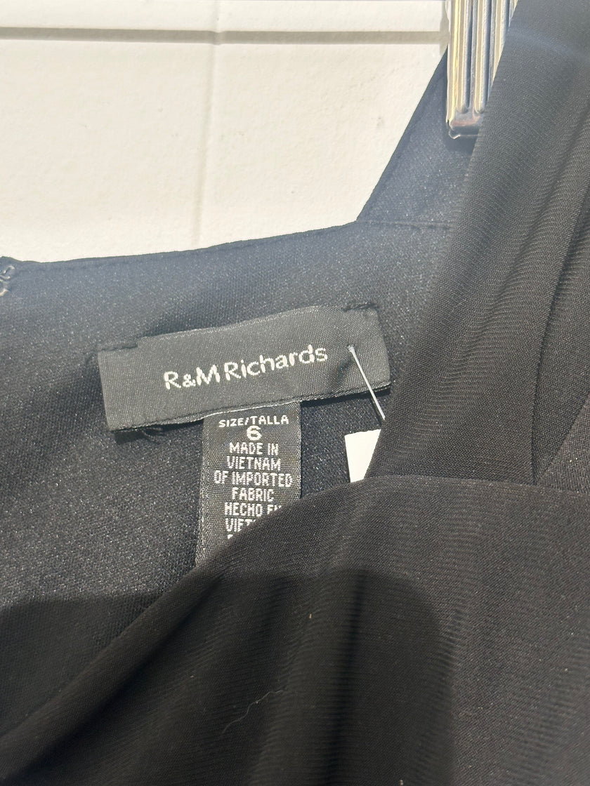 R&M Richards Black Long Elegant Formal Dress Size 6
