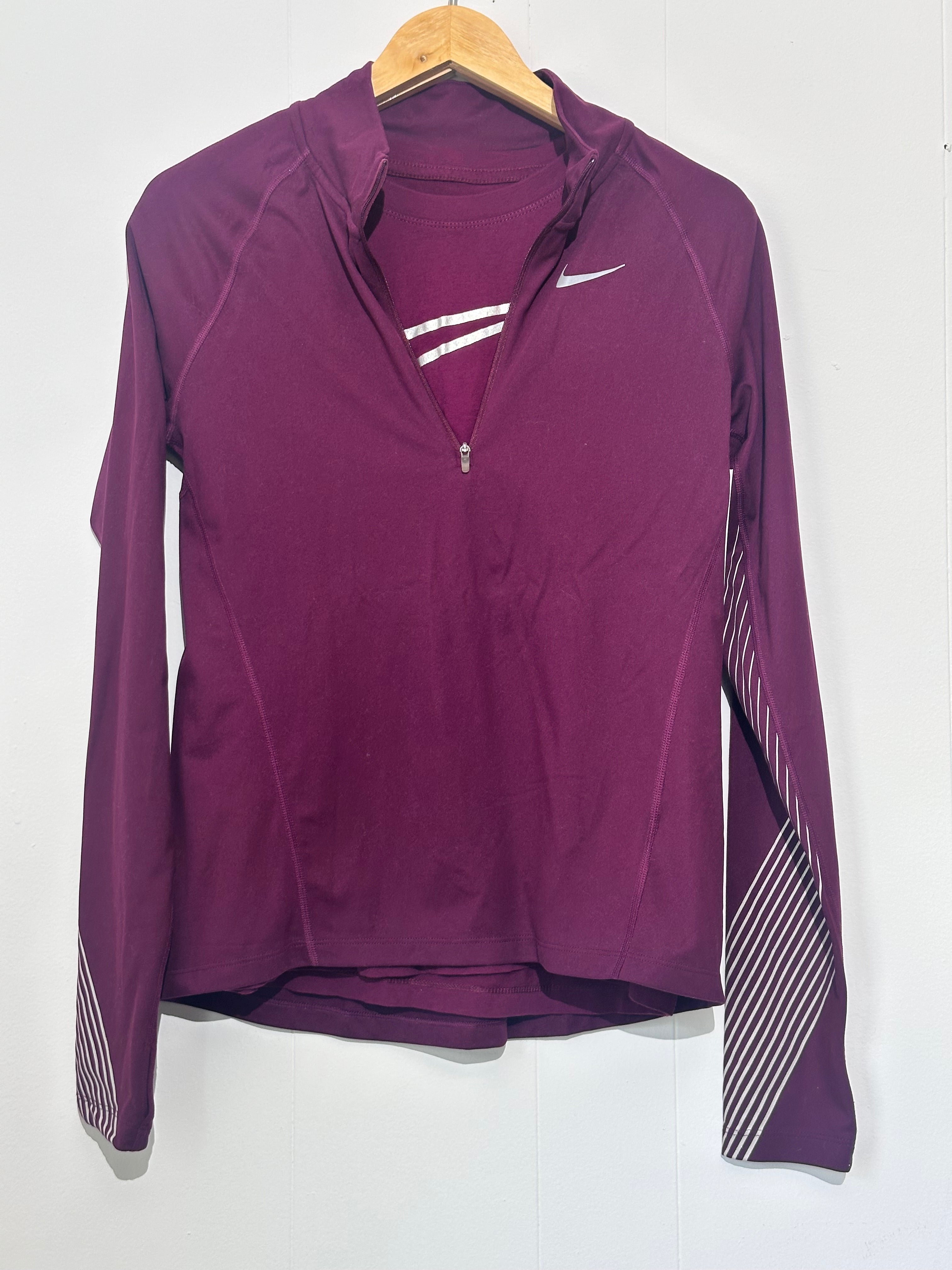 Nike Maroon Workout Set - T-shirt and Quarter zip small