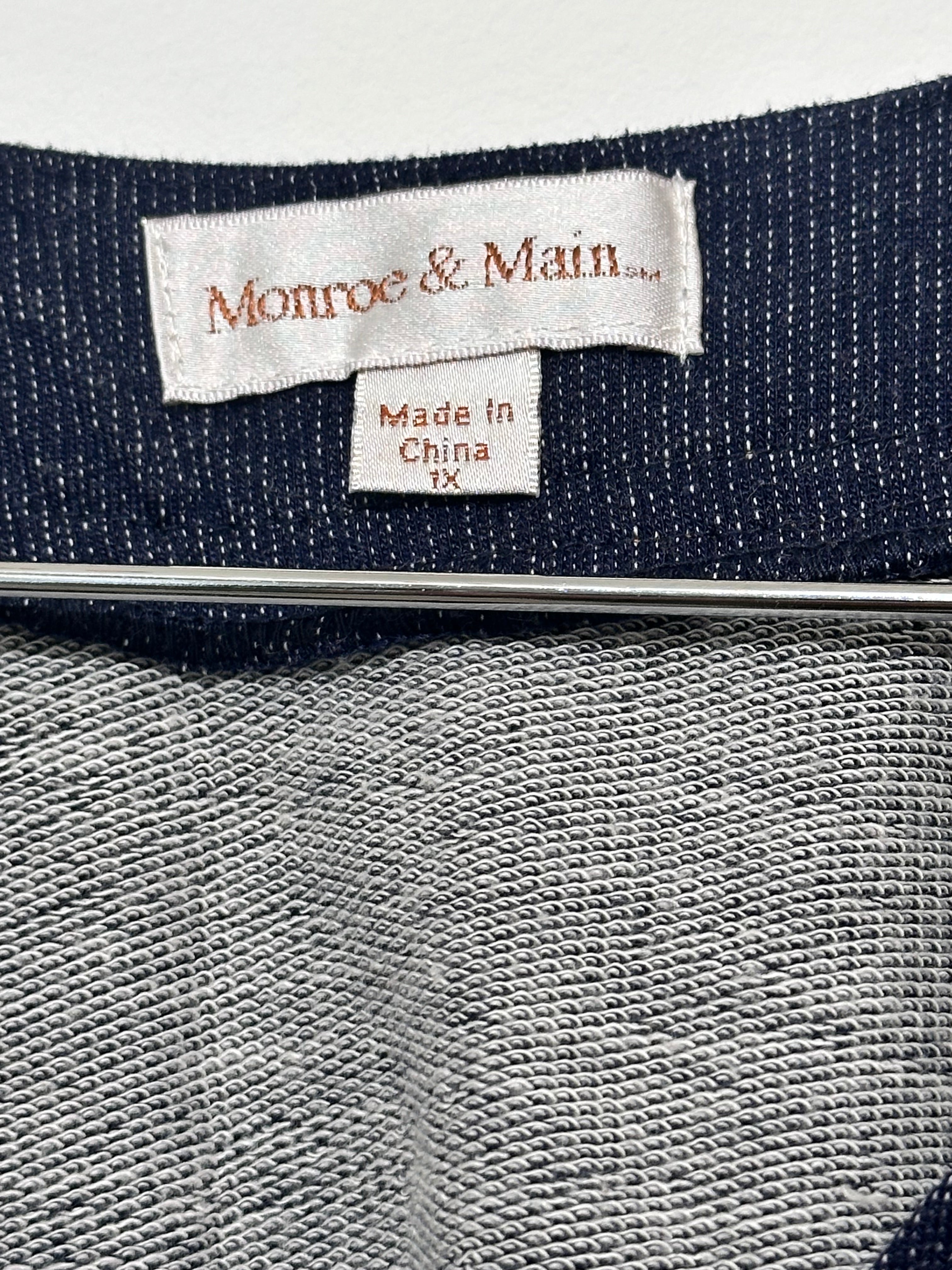 Monroe & Main Plus size Denim style type v-neck 1X