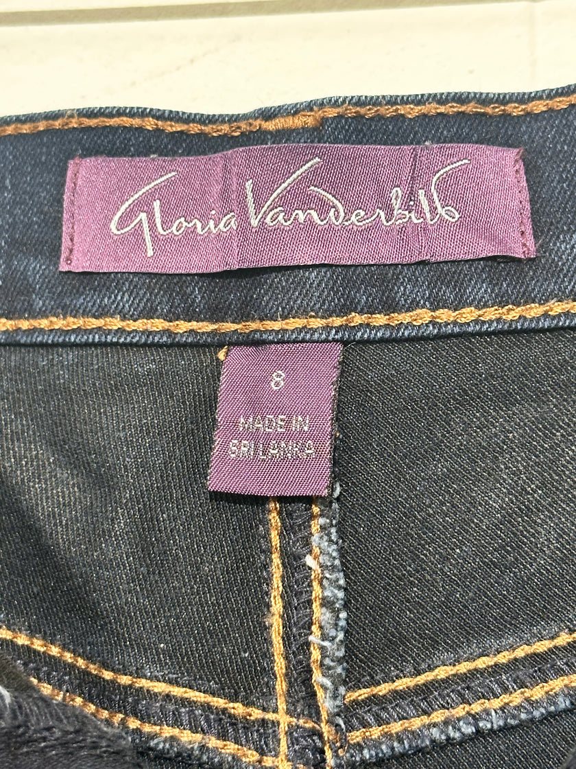 Gloria Vanderbilt Dark wash denim jeans size 8