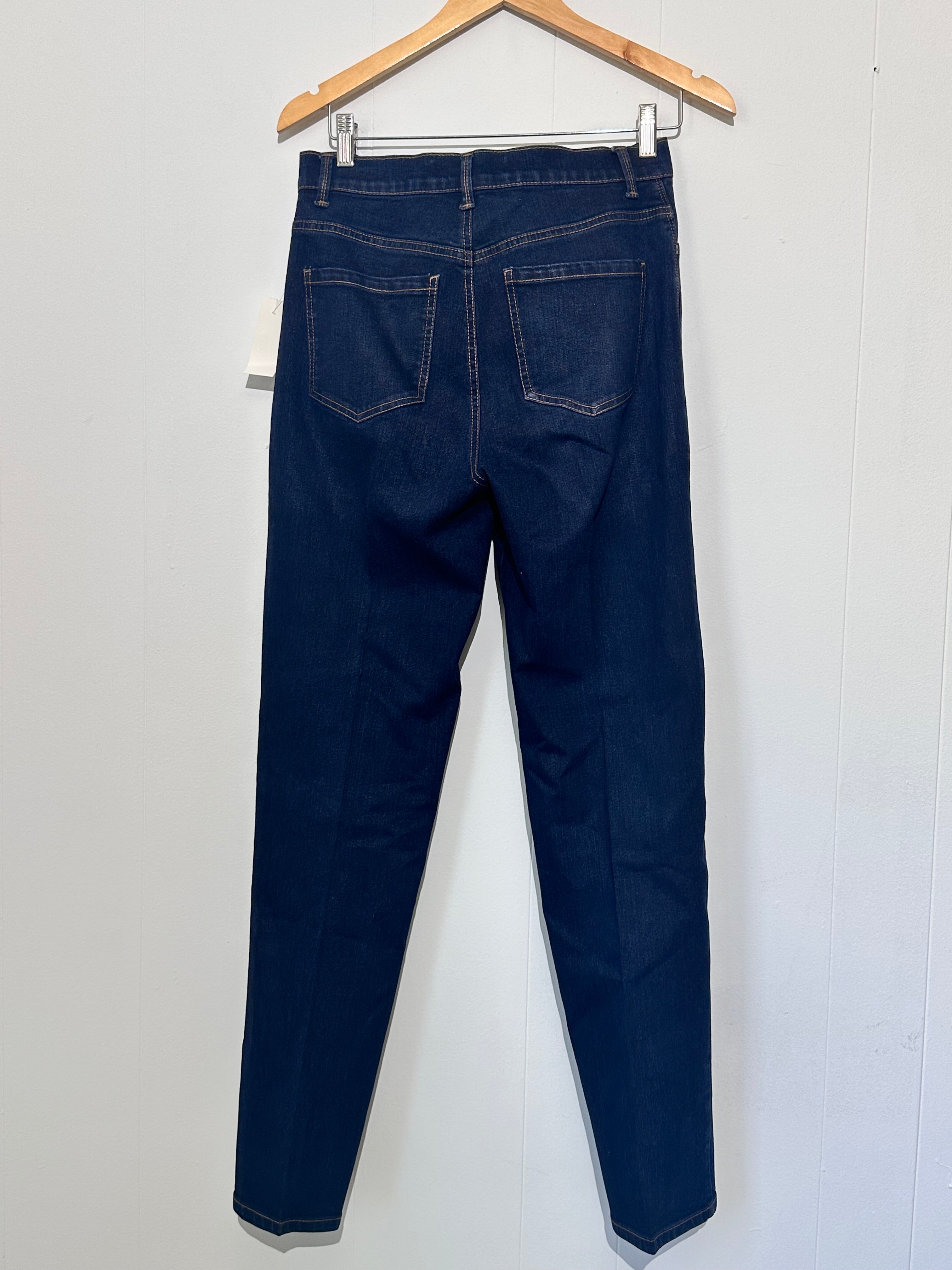 Gloria Vanderbilt Dark wash denim jeans size 8
