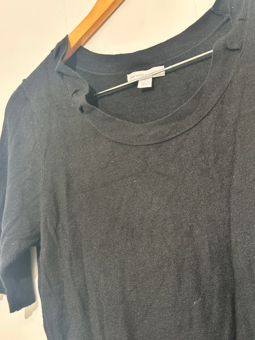 New York & Company Black crew neck sweater medium