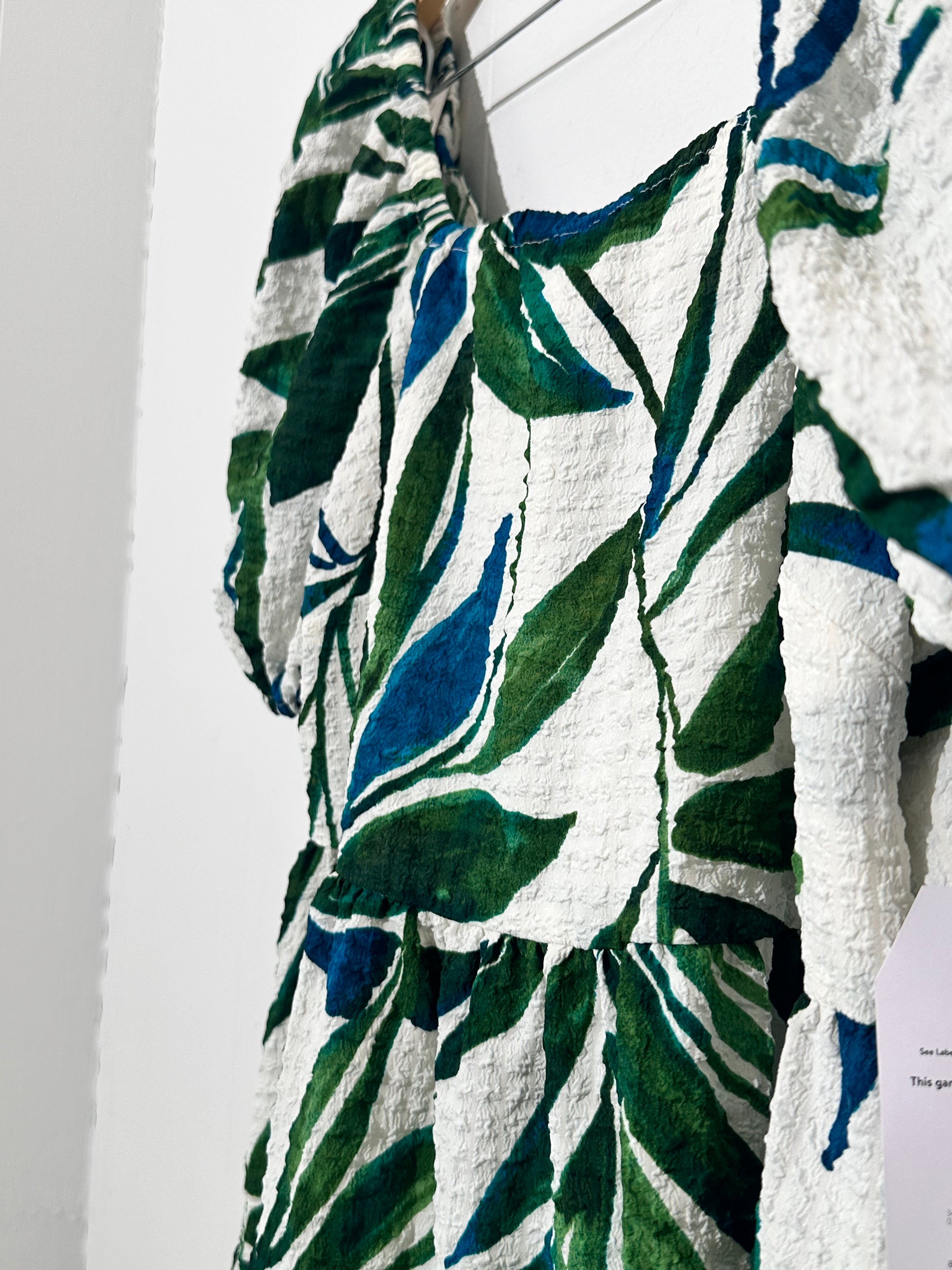 Time and Tru Botanical print Puff Sleeve Mini Dress Size Large