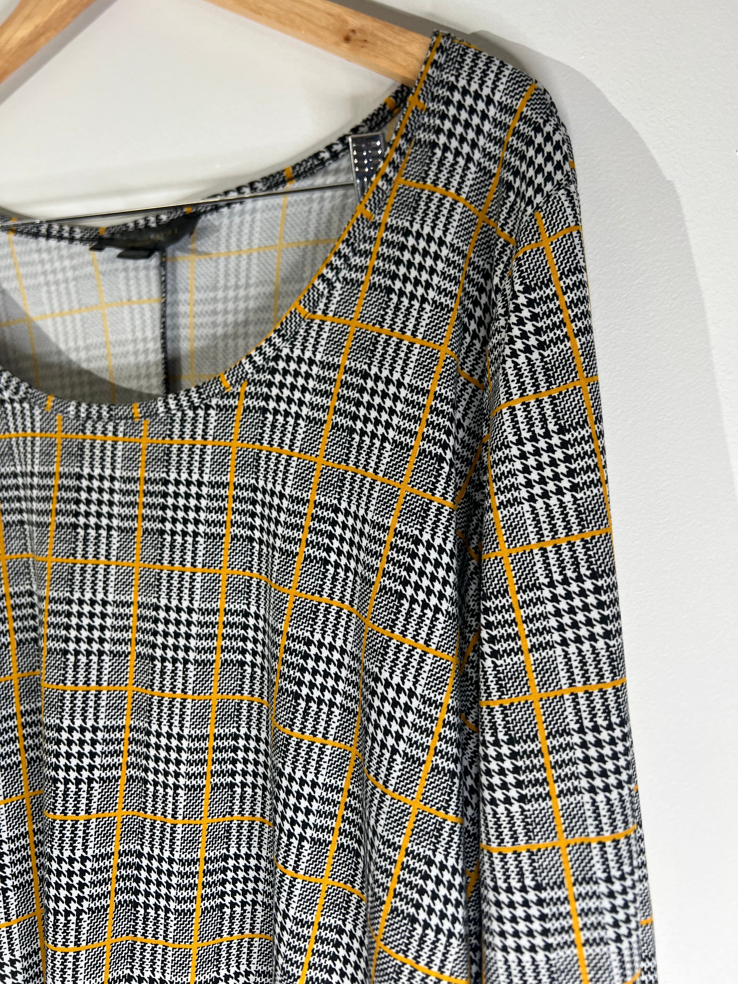 Lexington Avenue Black & Yellow Plaid Houndstooth Tunic Top - Size 2X